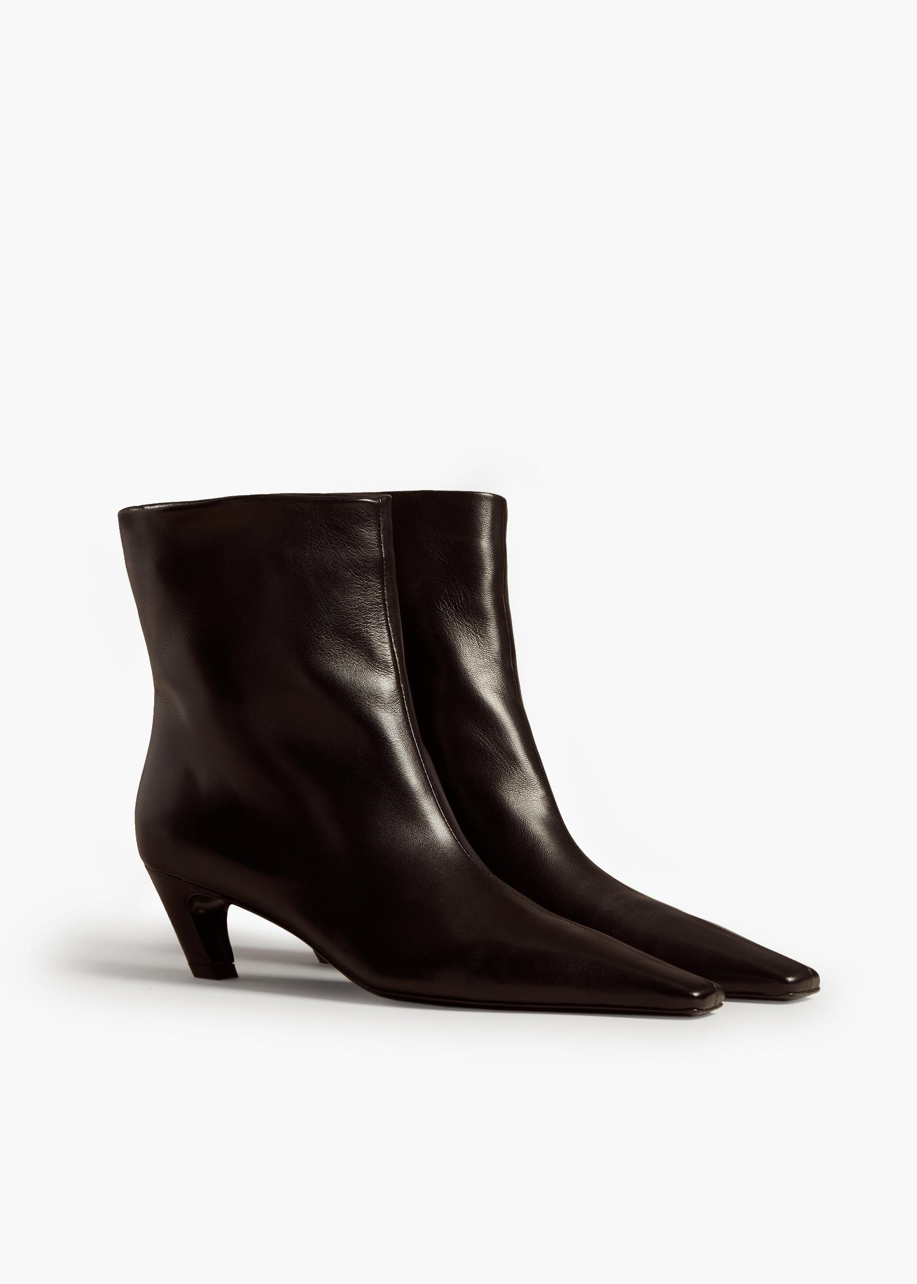 Arizona Boot in Black Leather Product Image
