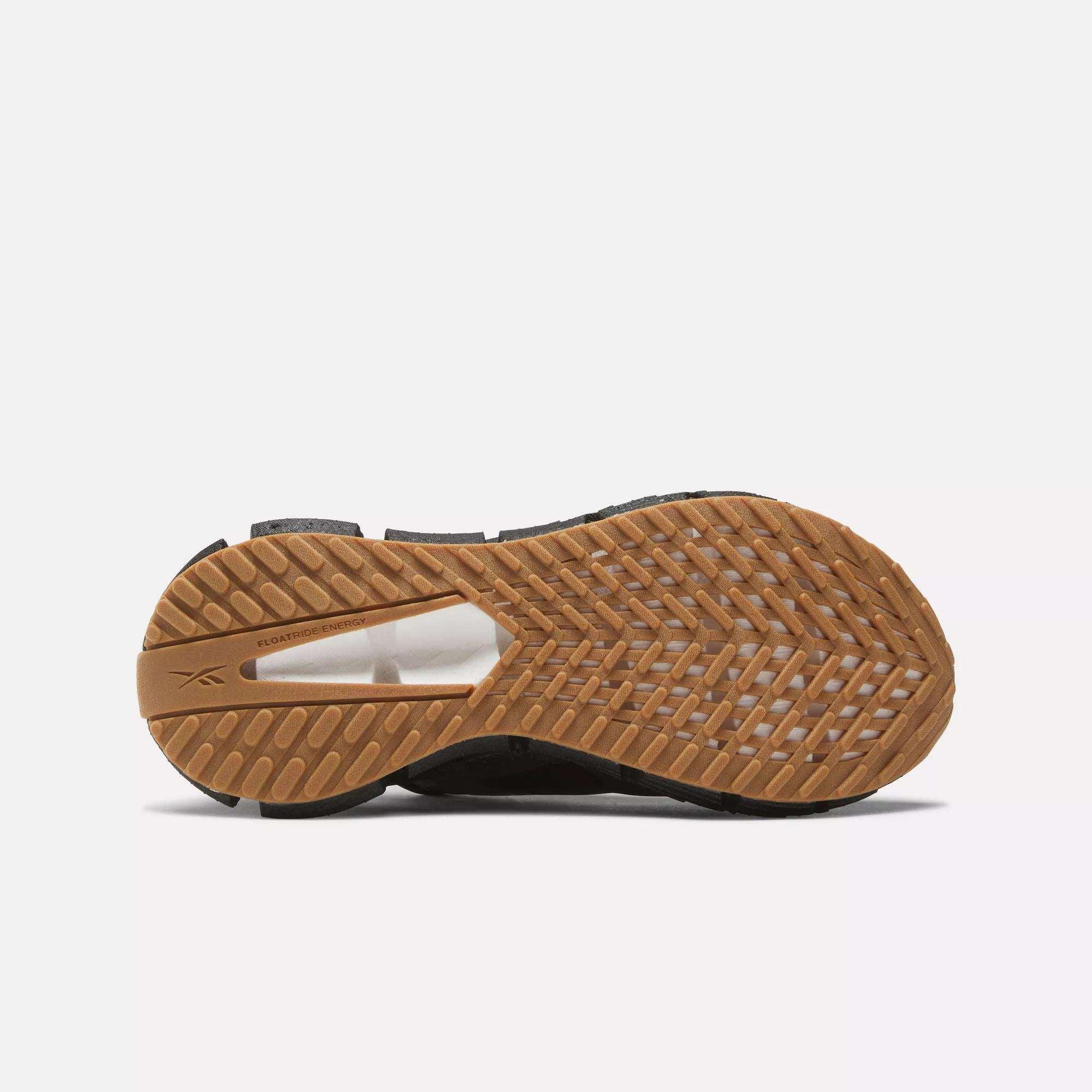 Women's FloatZig 1 Shoes Female Product Image