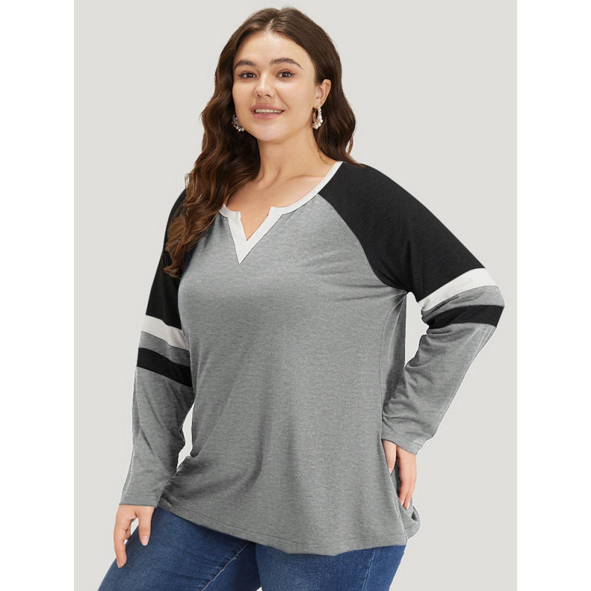 Plus Size Colorblock Contrast Notched Patchwork Raglan Sleeve T-shirt Gray Women Casual Contrast Striped Notched collar Dailywear T-shirts BloomChic 12/L Product Image