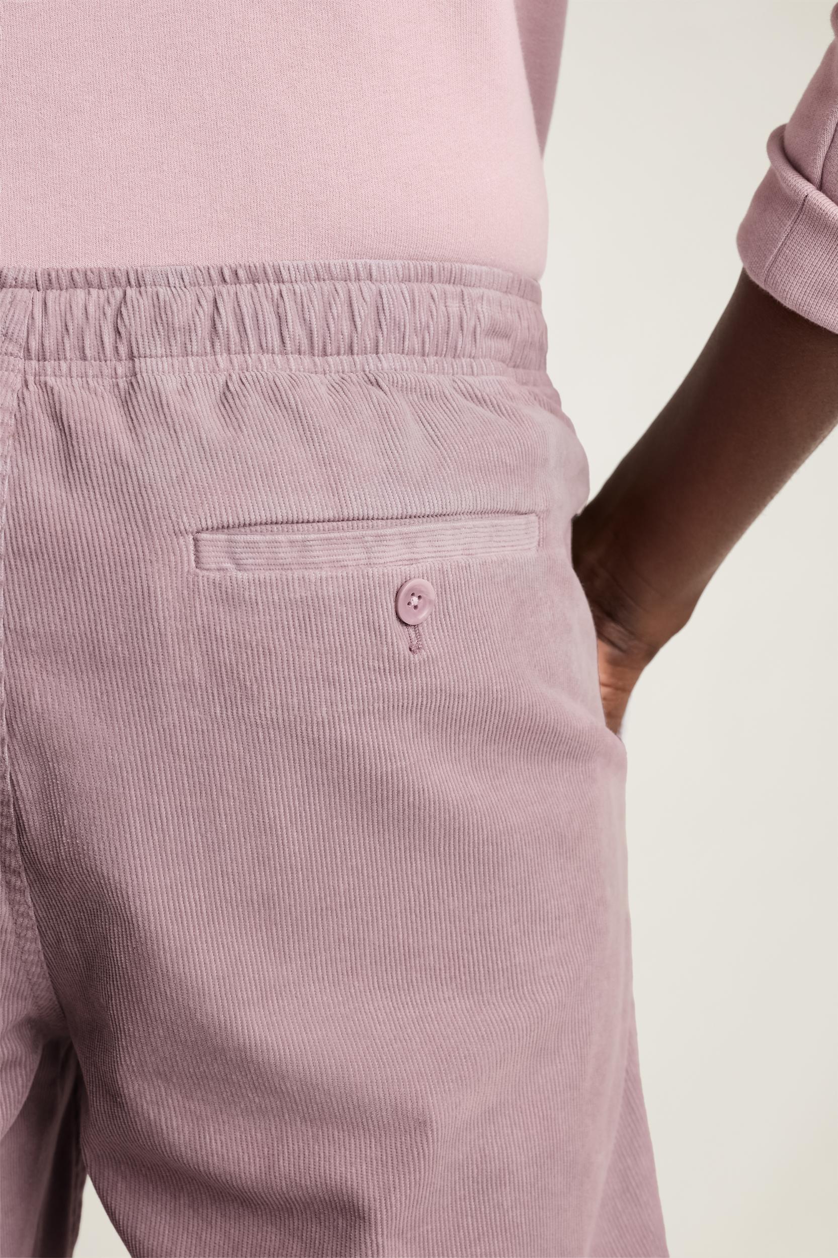 Nomad Short Product Image