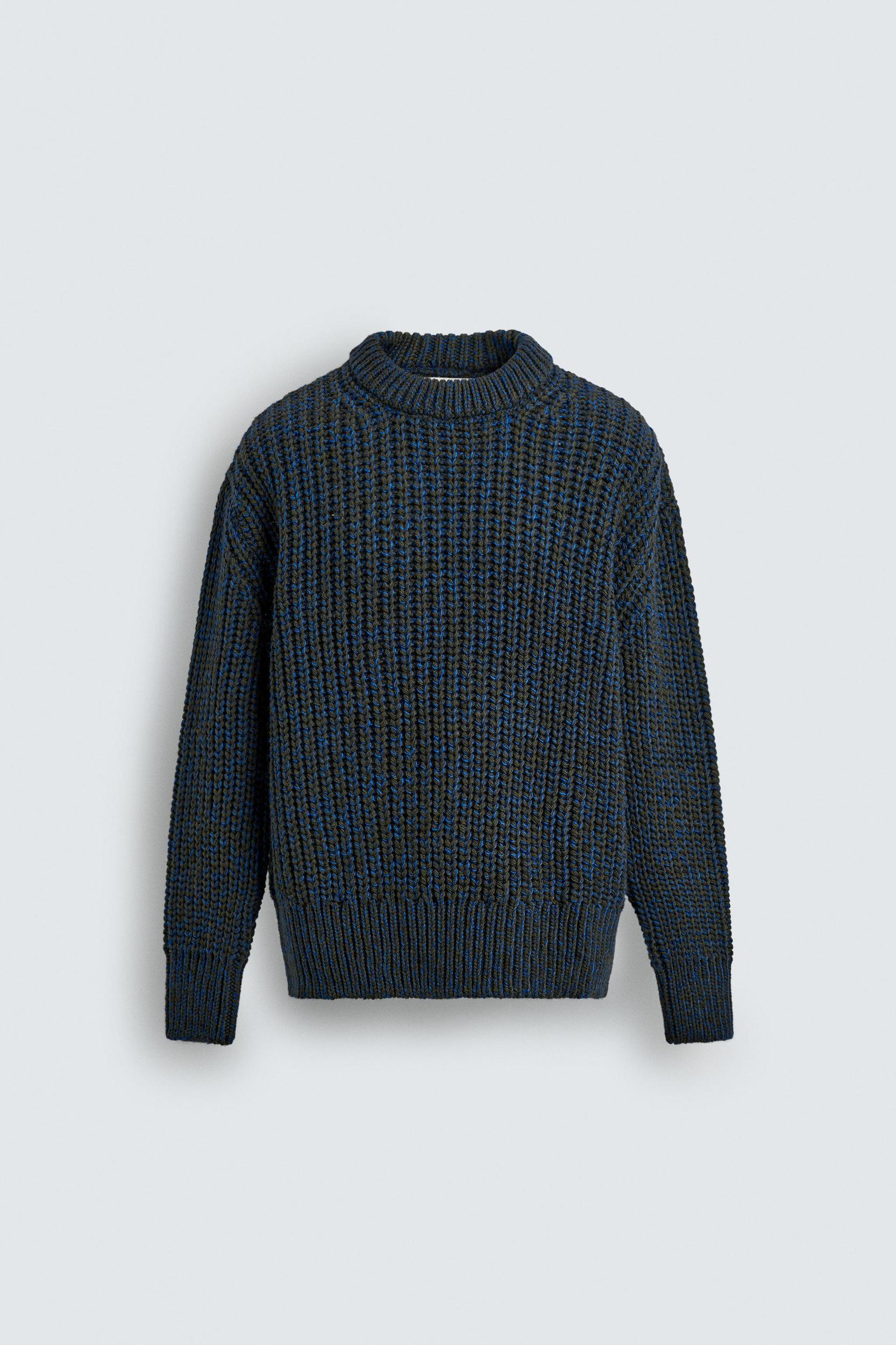 VOLUME TEXTURED JUMPER Product Image