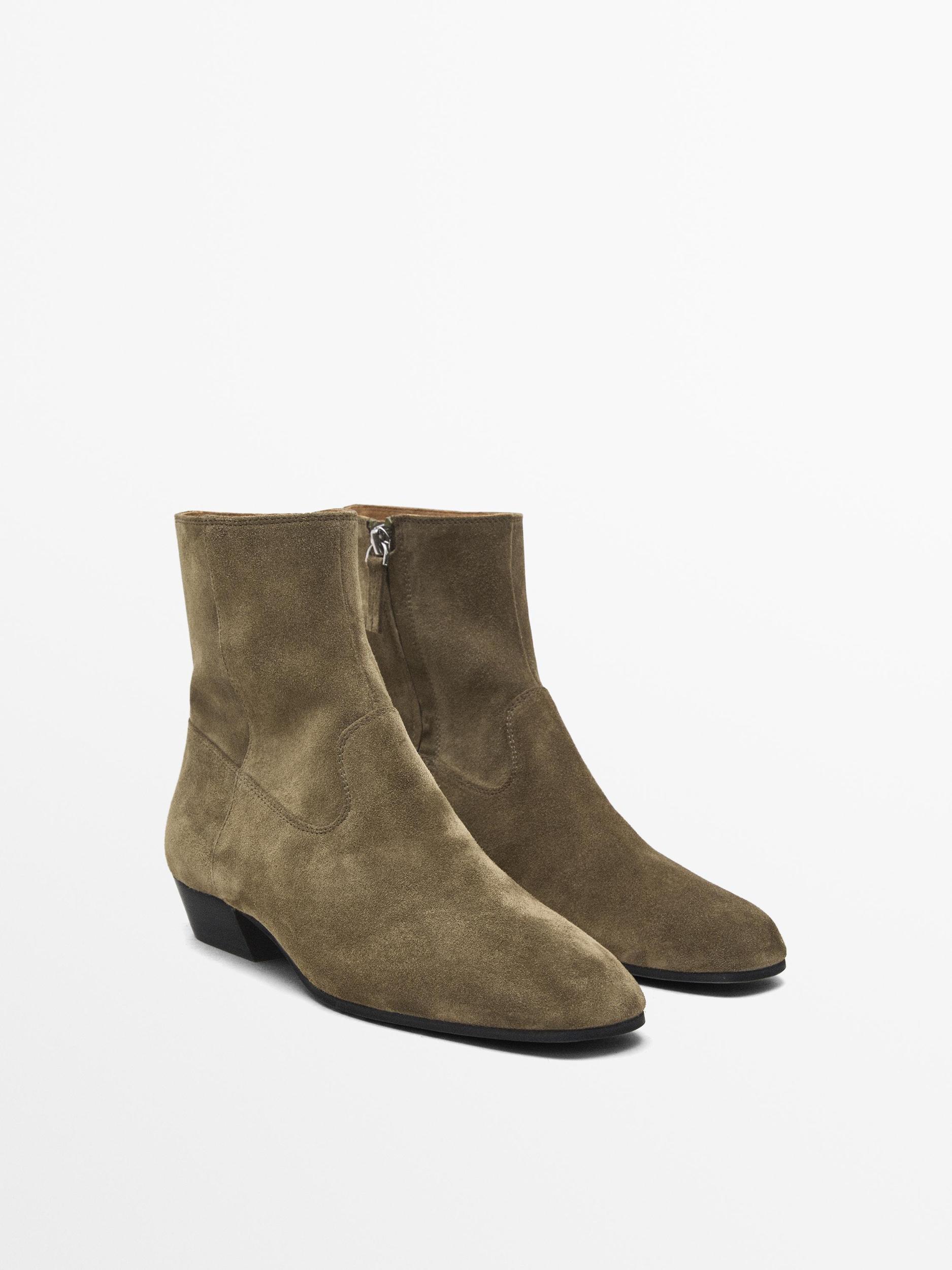 Soft flat ankle boots Product Image