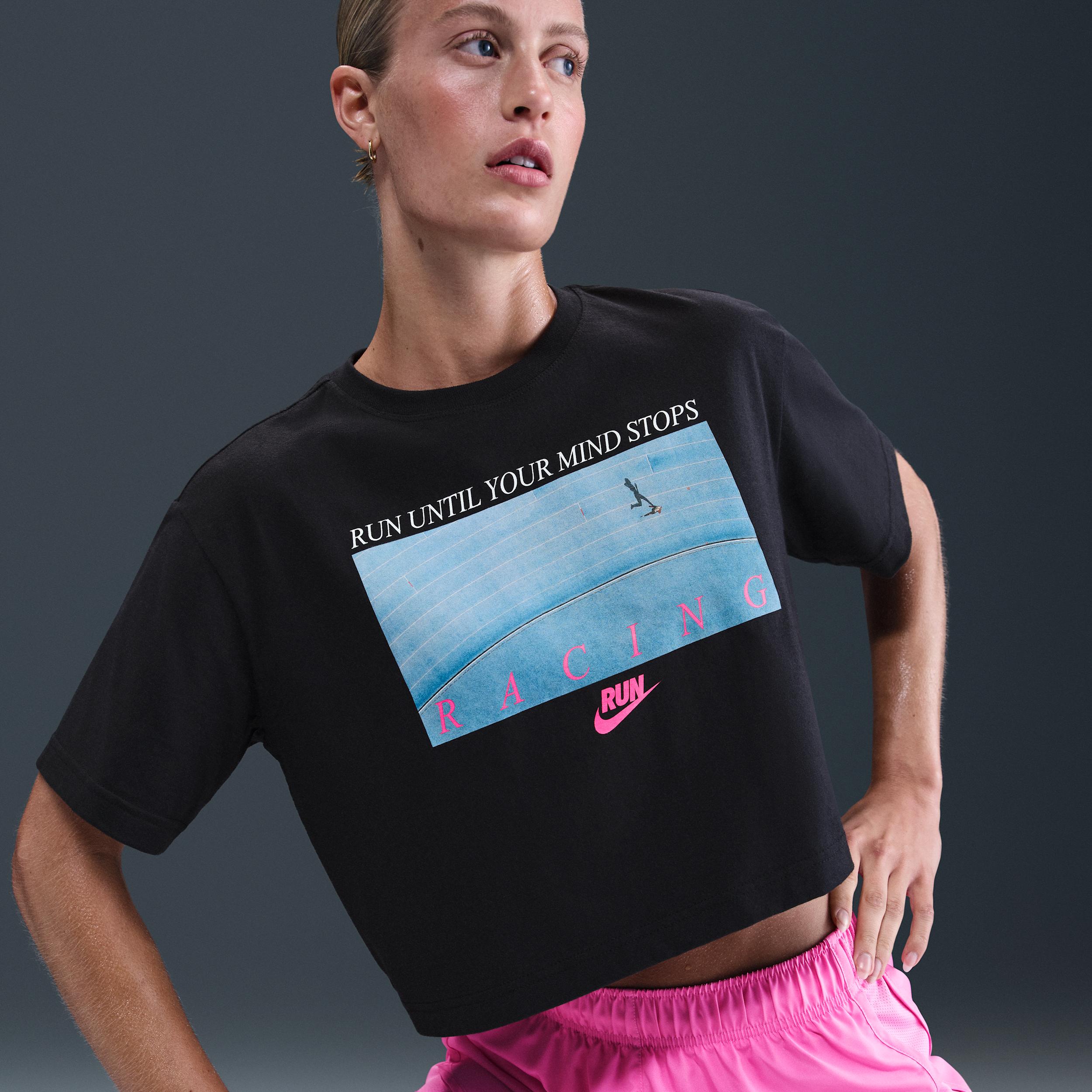 Women's Nike Sportswear Club Cropped T-Shirt Product Image