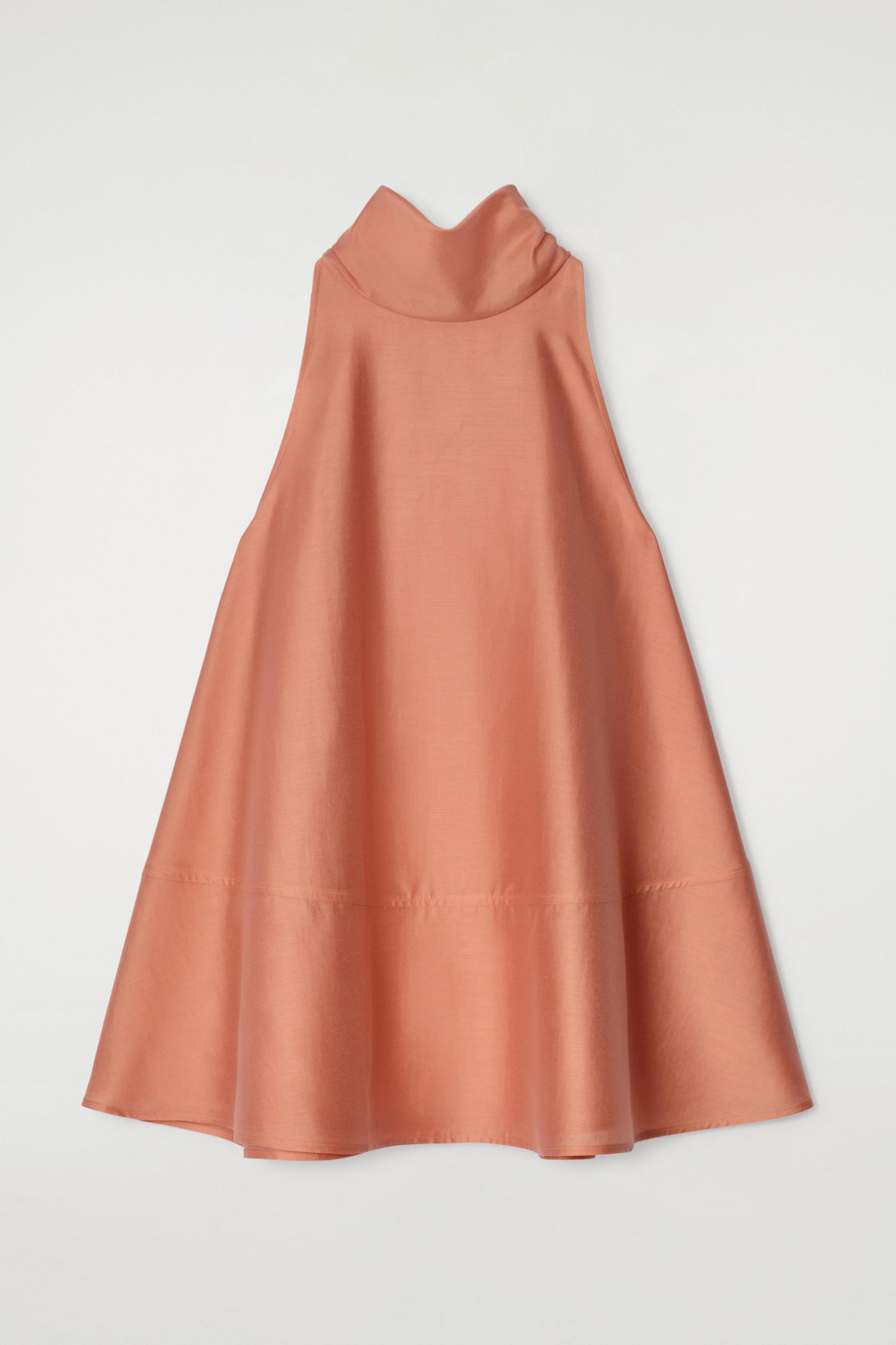 FLUID HALTERNECK TOP Product Image