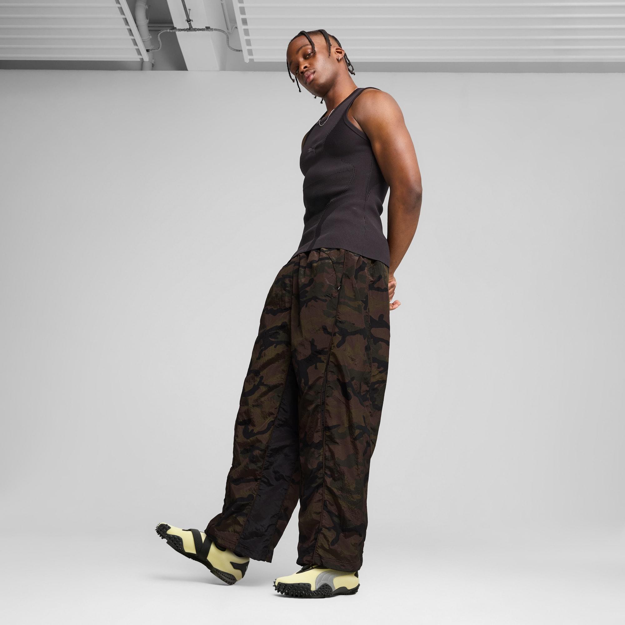 Mostro OG Sneakers Product Image