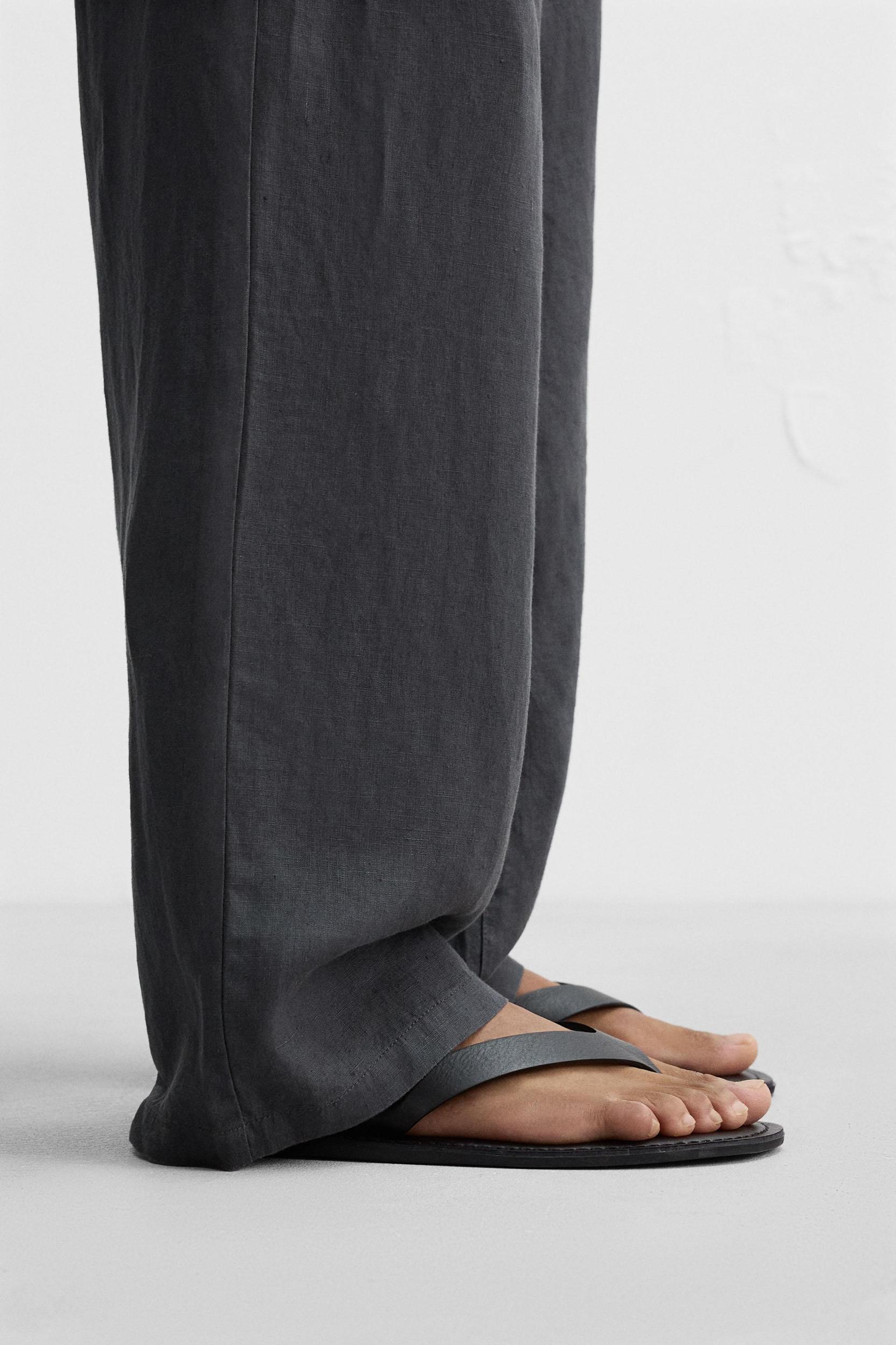 STRAPPY LEATHER SANDALS Product Image