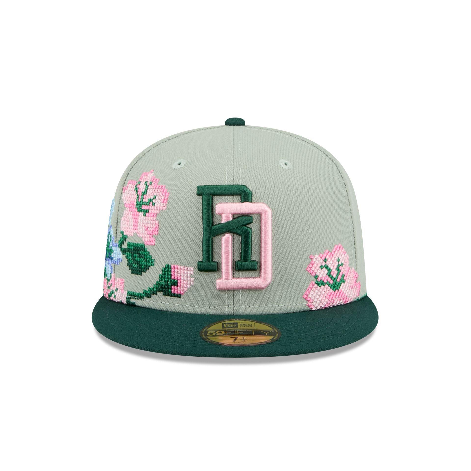 Dominican Republic 8-Bit Rose 59FIFTY Fitted Hat Male Product Image