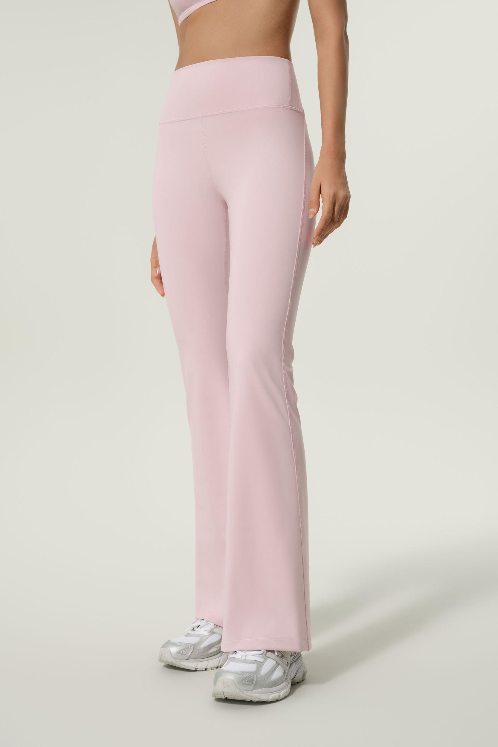 SilkContour™ Drape Flow Leggings Product Image