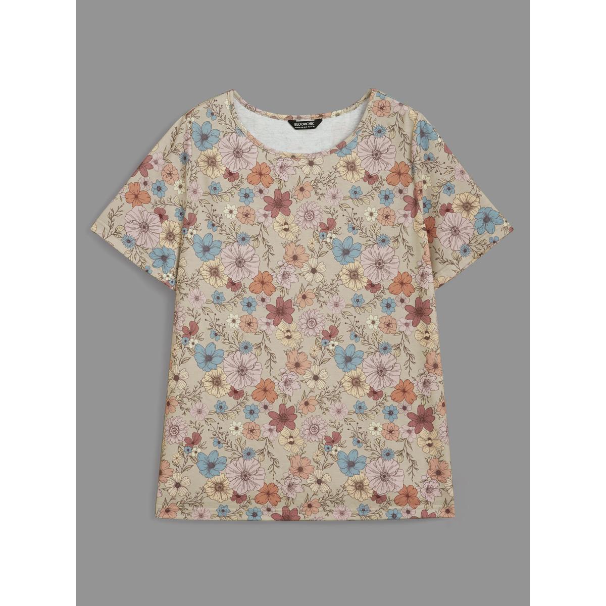 Plus Size Crew Neck Floral Print Stretchy T-Shirt Multicolor Women Leisure Contrast Natural Flowers Round Neck Casual T-shirts BloomChic 14-16/1X Product Image