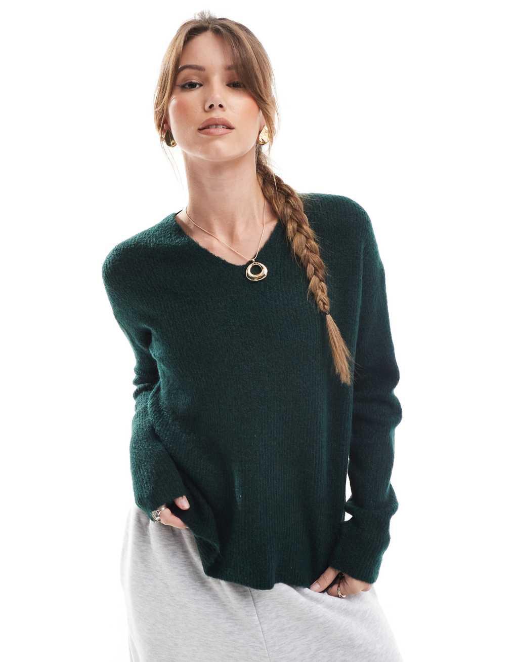 Only v neck sweater Product Image