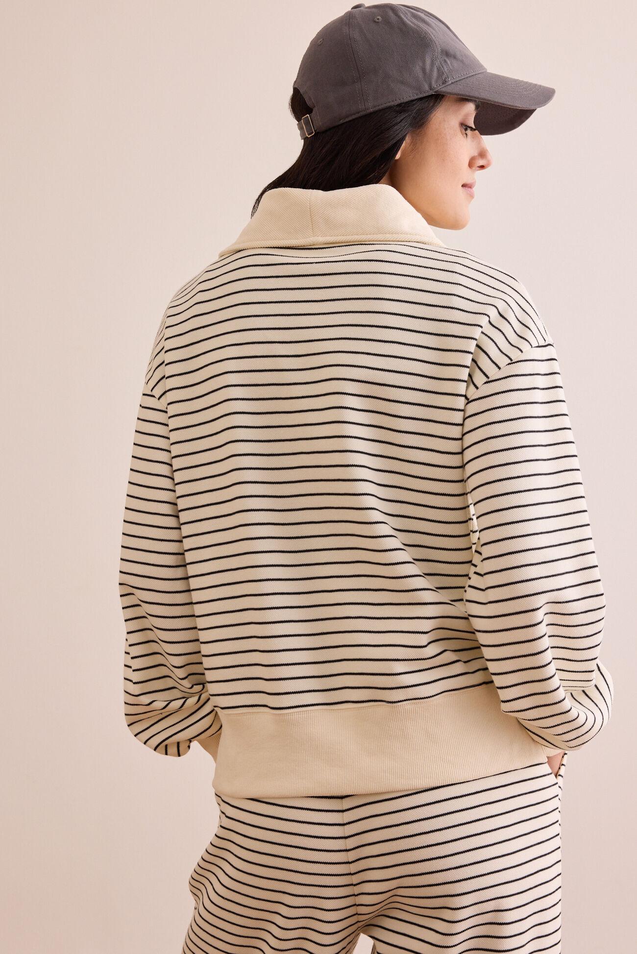 Stride Quarter Zip Pullover Product Image