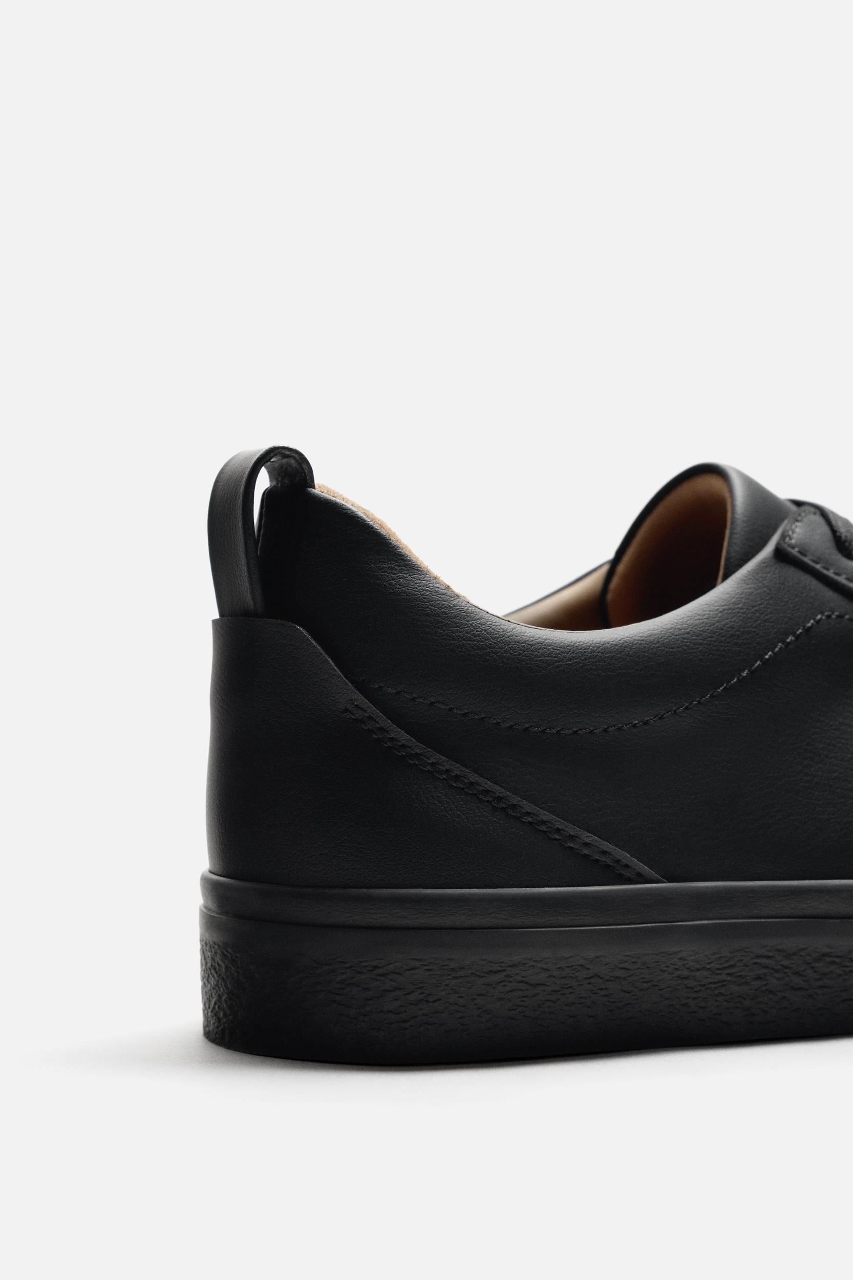 BASIC SNEAKERS Product Image