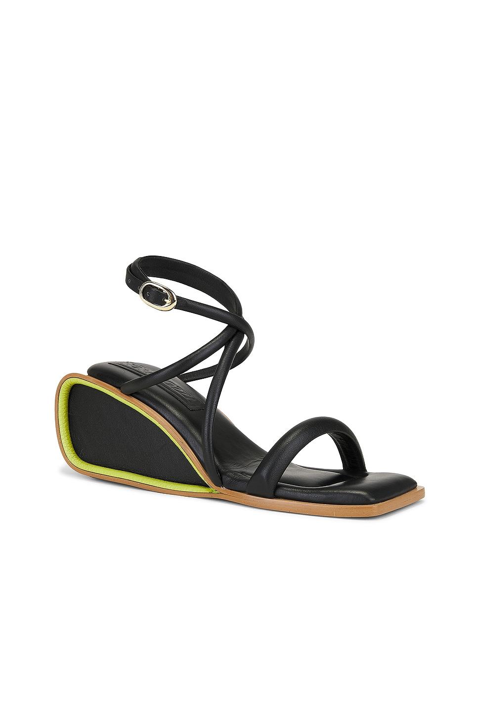 Bonet Sandal Nora Lozza Product Image