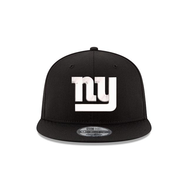 New York Giants Black and White 9FIFTY Snapback Hat Male Product Image