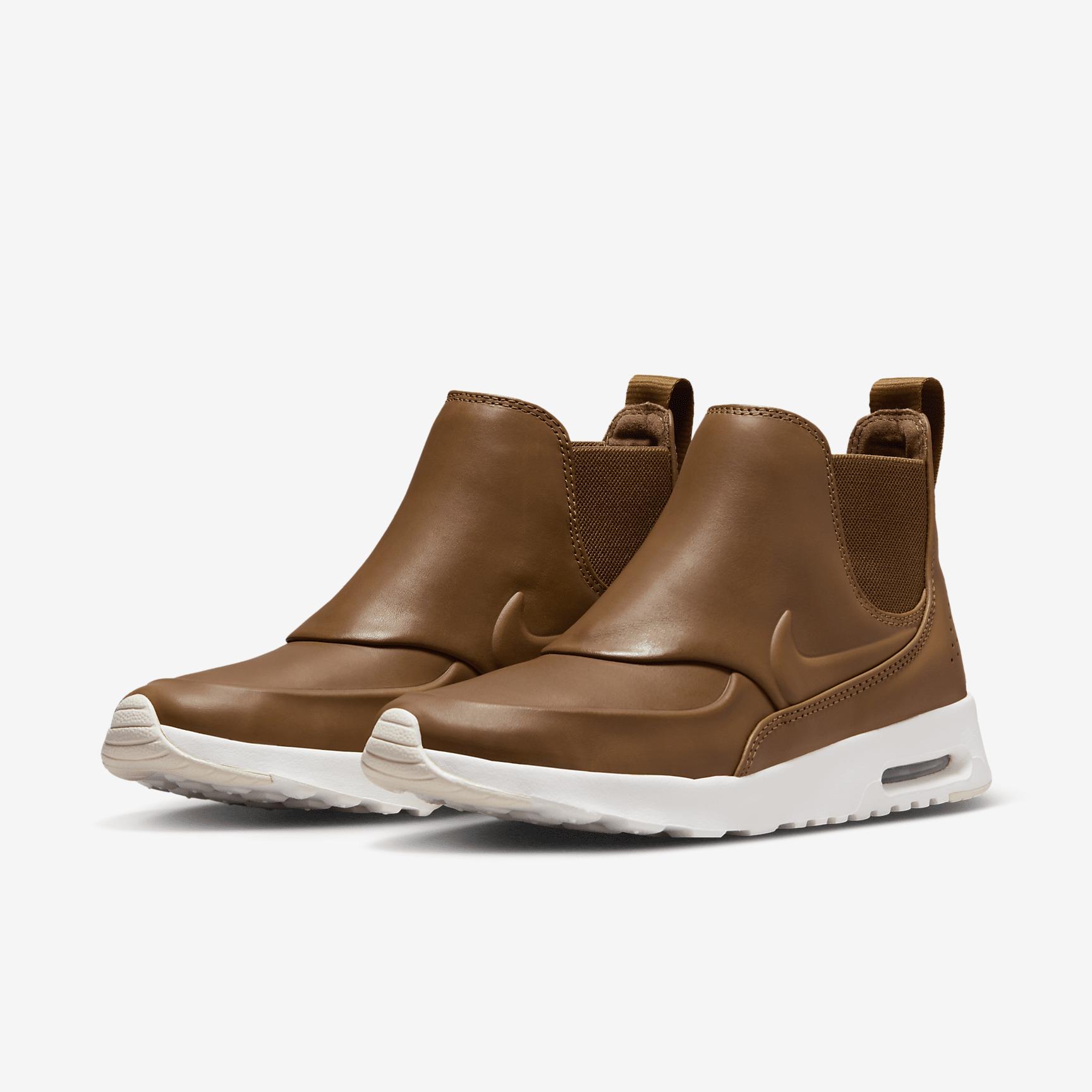 Nike Air Max Thea Mid Women's Shoe Product Image