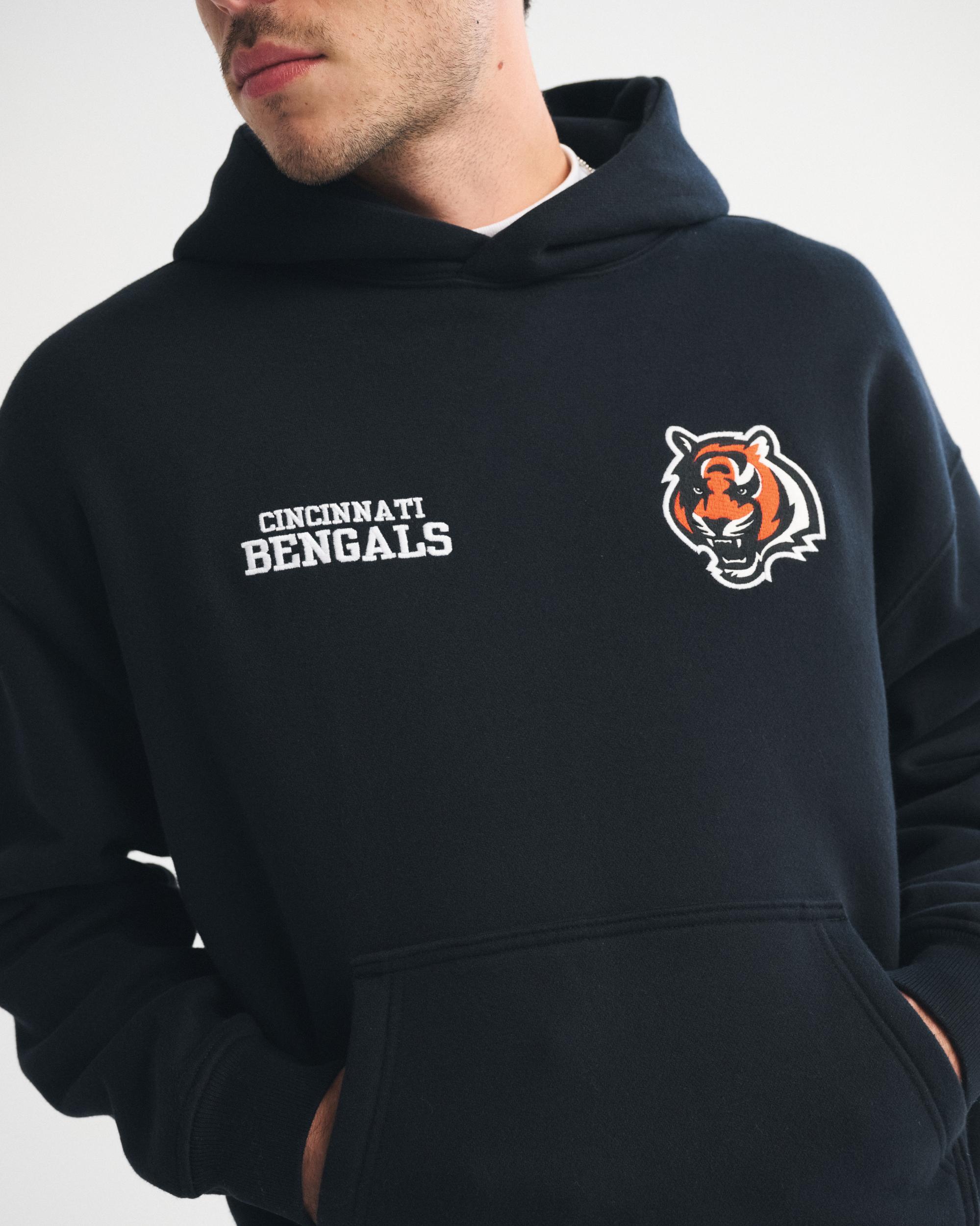Chicago Bears Graphic Popover Hoodie Product Image