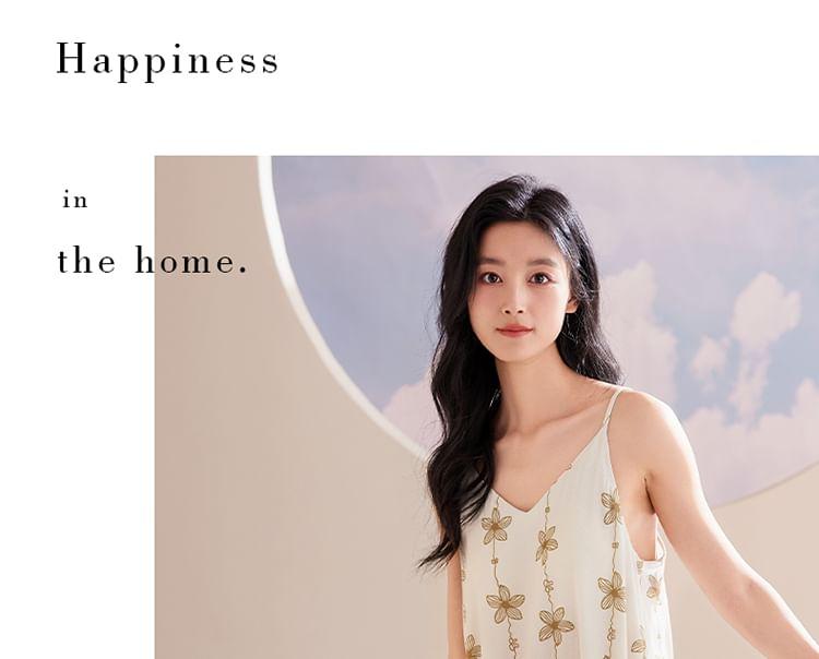 Spaghetti Strap Padded Floral Print Midi Pajama Dress Product Image