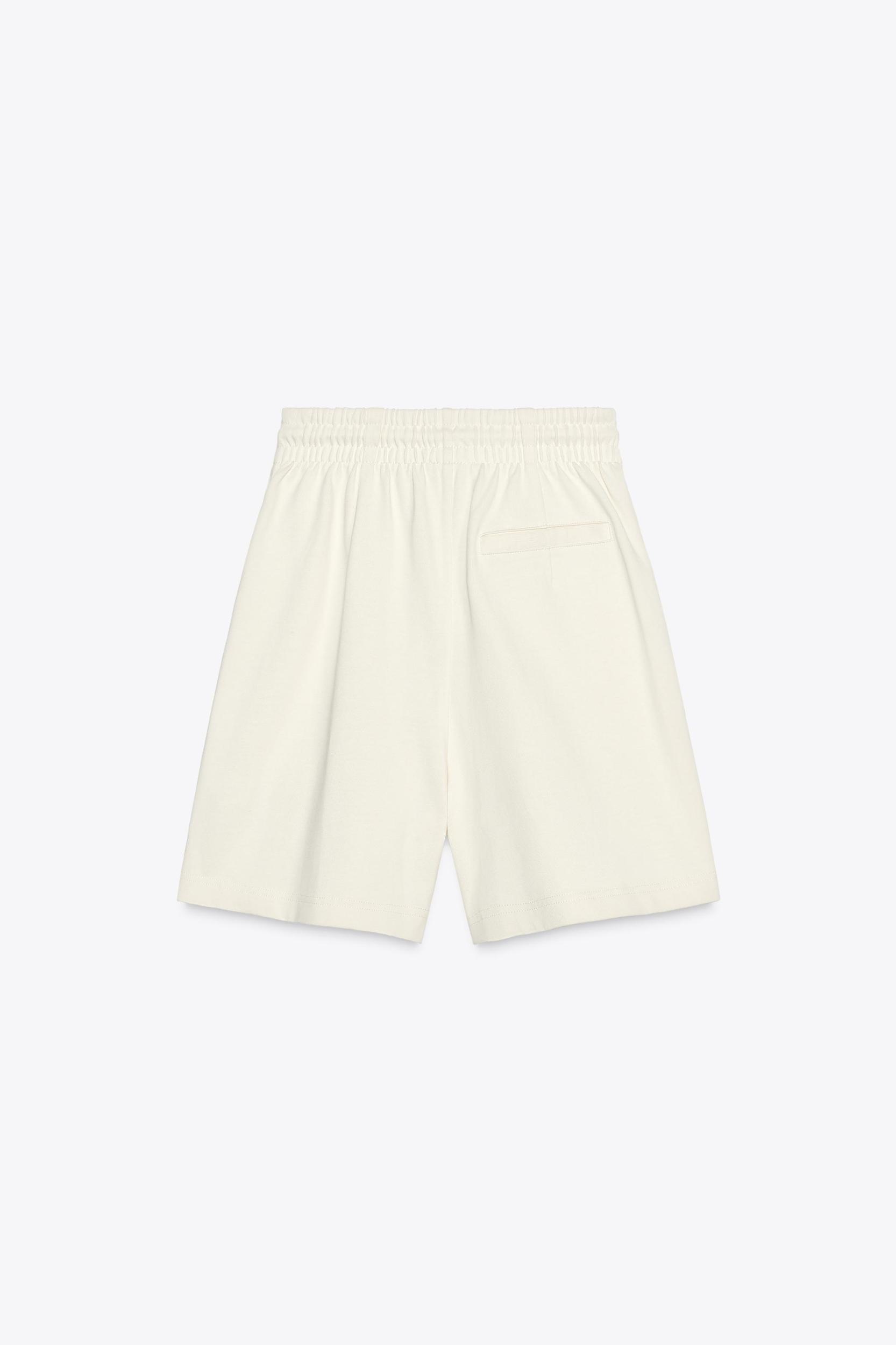 TEXTURED WEAVE PLEATED SHORTS Product Image
