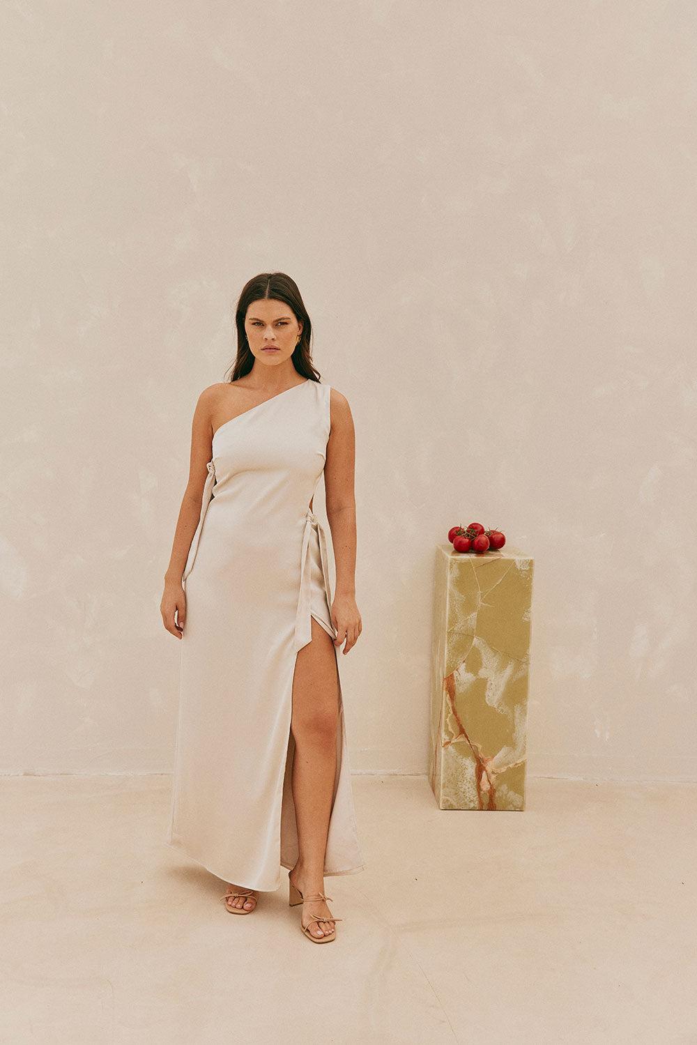 Tavia Maxi Dress Product Image