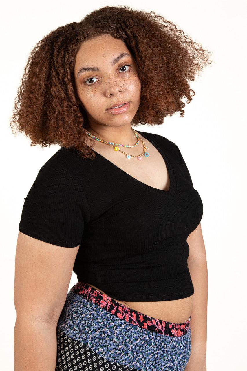 Extended Sizes Black Ribbed V Neck Crop Tee Product Image
