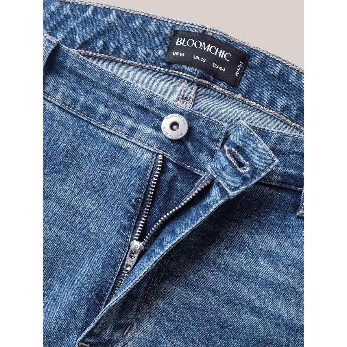 Plus Size Classic Cut Boyfriend Jeans Women Denimblue Leisure Button Medium stretch Slanted pocket Jeans BloomChic 30/6X Product Image