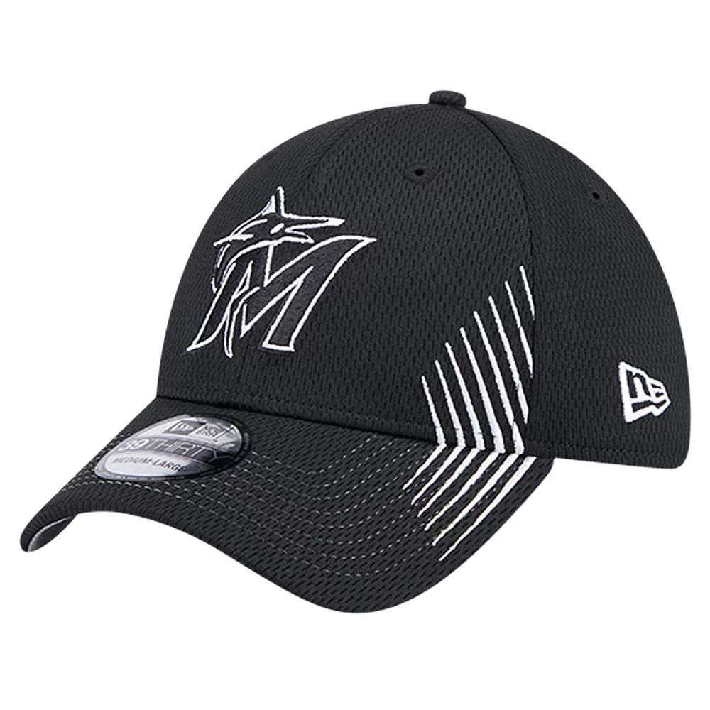 Men's New Era Black Miami Marlins Active Dash Mark 39THIRTY Flex Hat,  Product Image