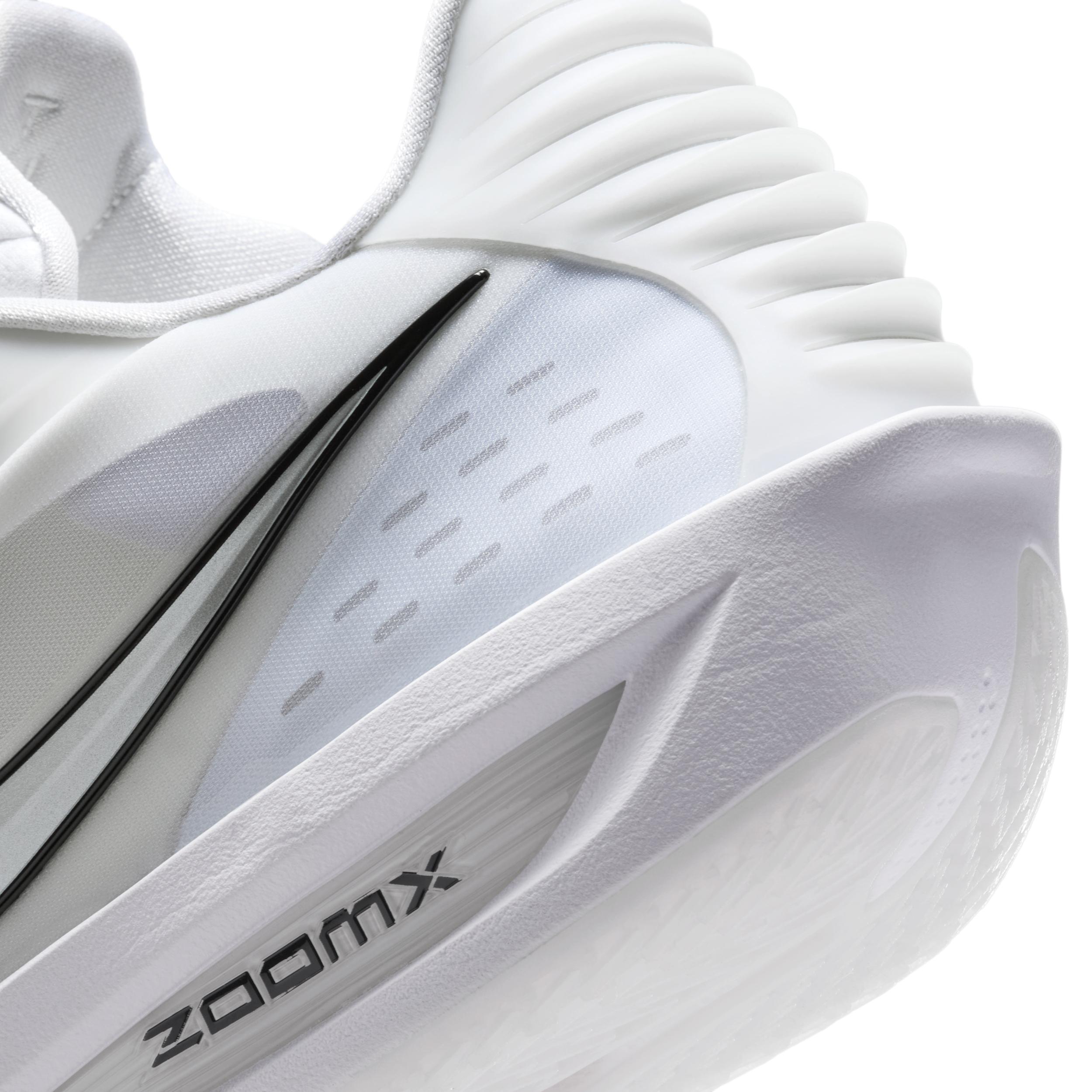 Nike Men's G.T. Cut 3 Turbo Basketball Shoes Product Image