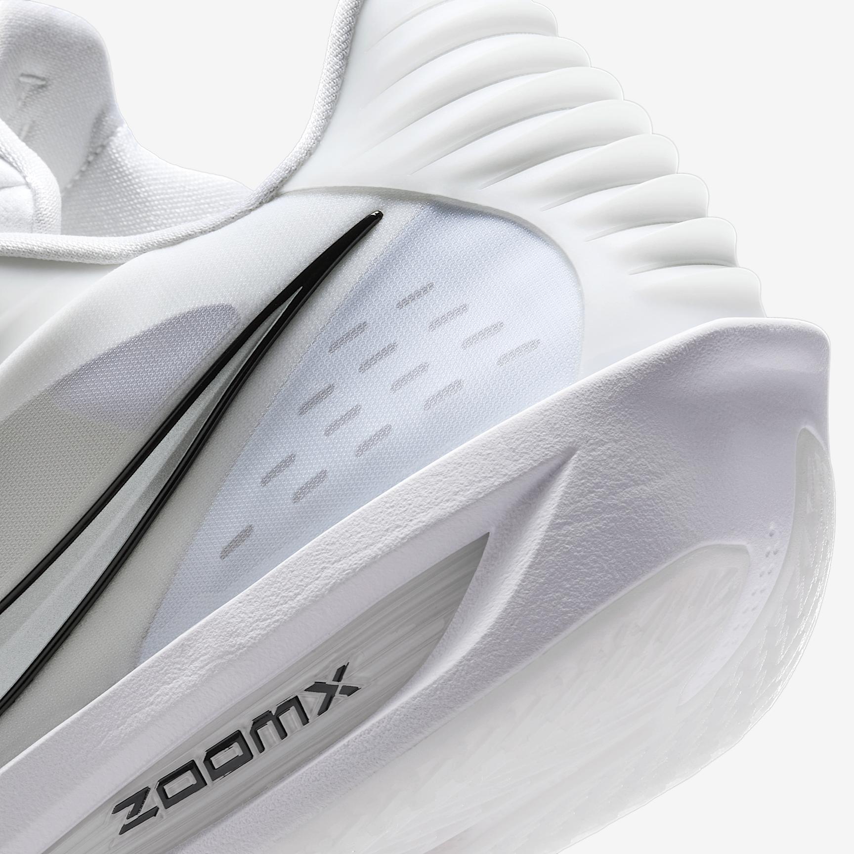 Nike Men's G.T. Cut 3 Turbo Basketball Shoes Product Image