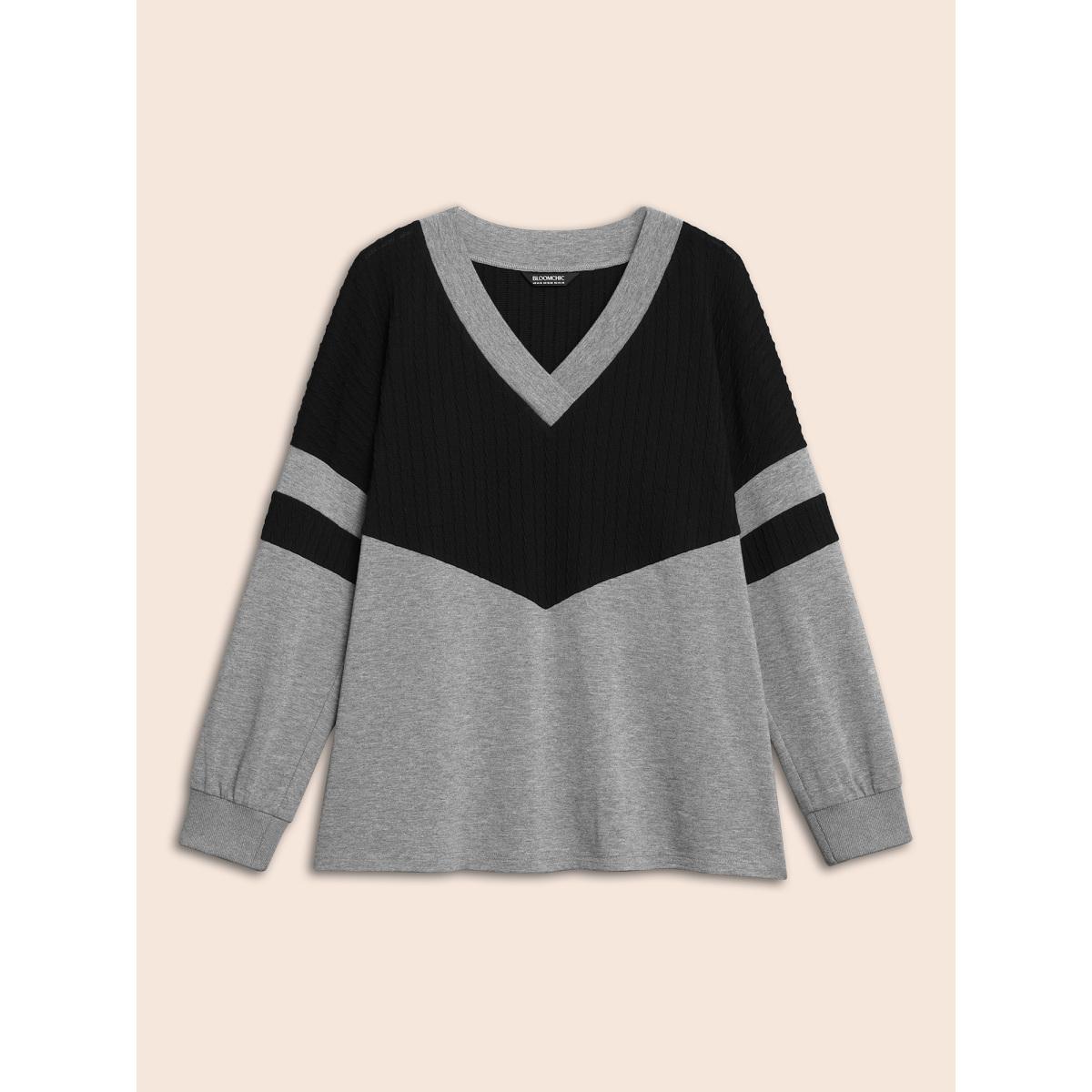 Plus Size Texture Patchwork Contrast V Neck Sweatshirt Women Black Casual Texture Loose V-neck Everyday Sweatshirts BloomChic 26/4X Product Image