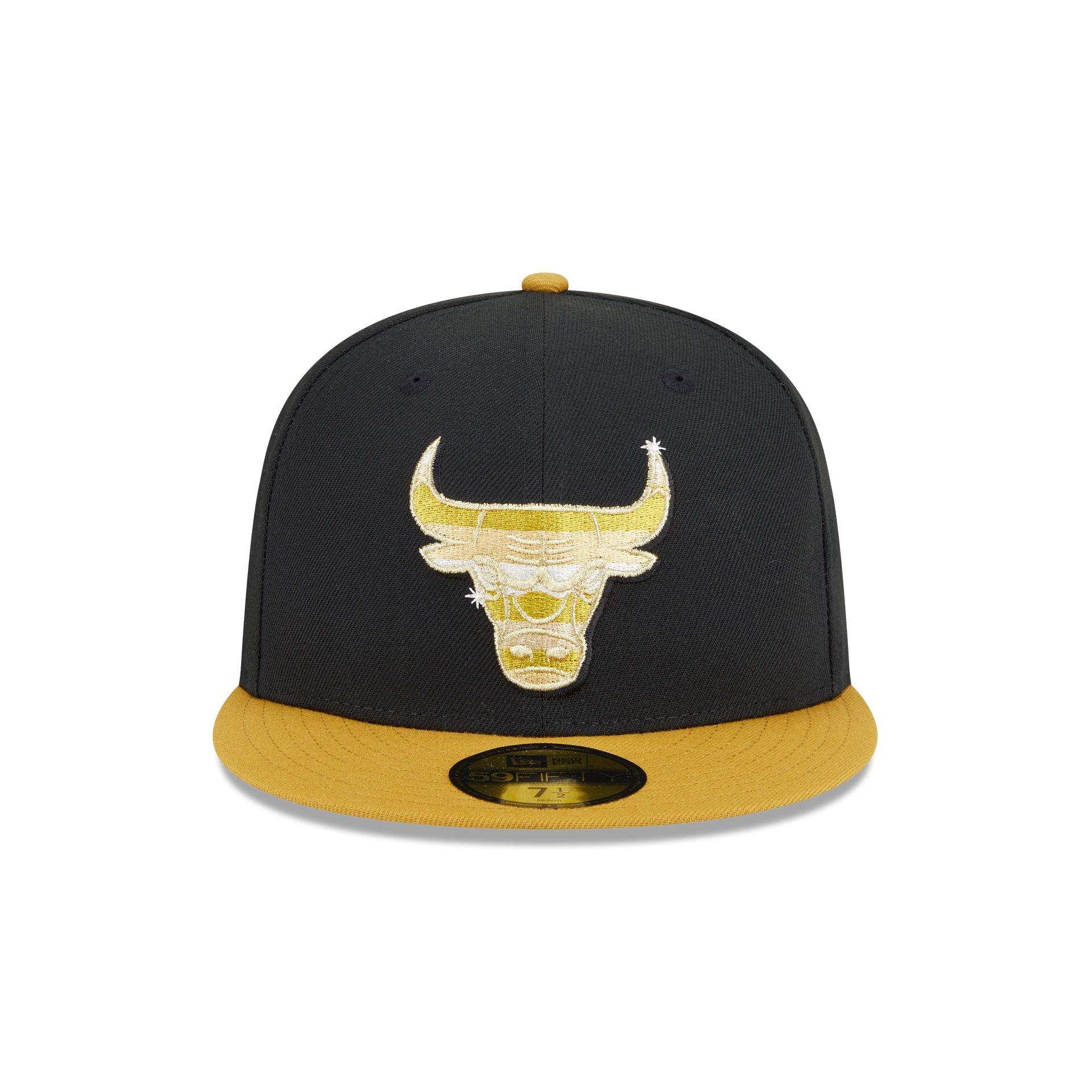 Chicago Bulls Metallic Gold Logo 59FIFTY Fitted Hat Male Product Image