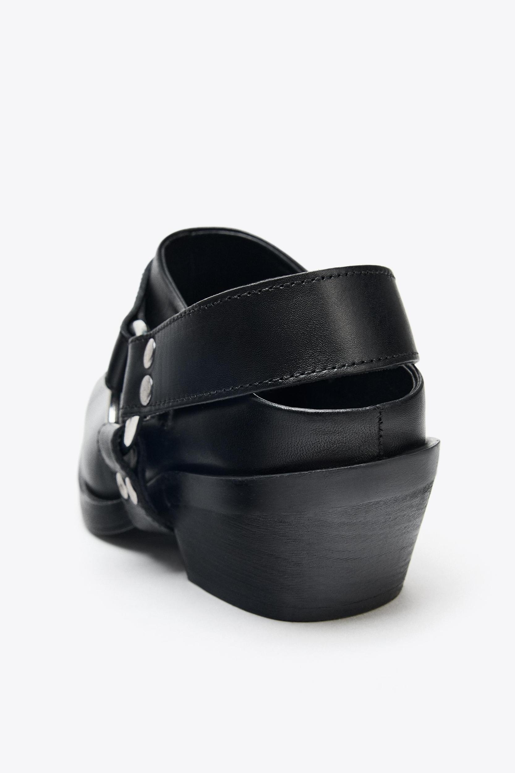 REMOVABLE DETAIL LEATHER CLOGS Product Image