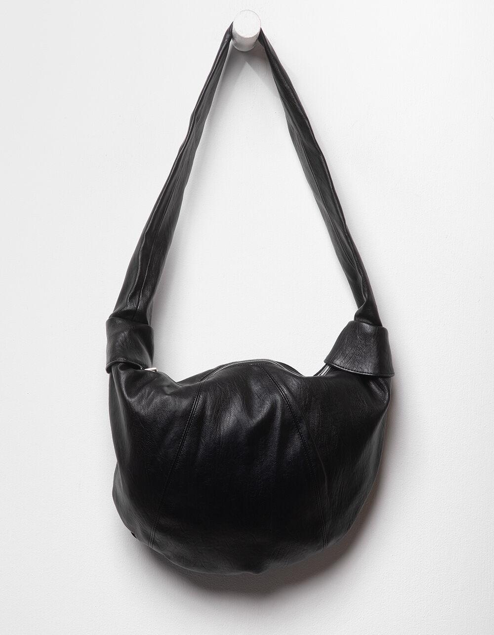 Knotted Slouchy Shoulder Bag - BLACK Product Image