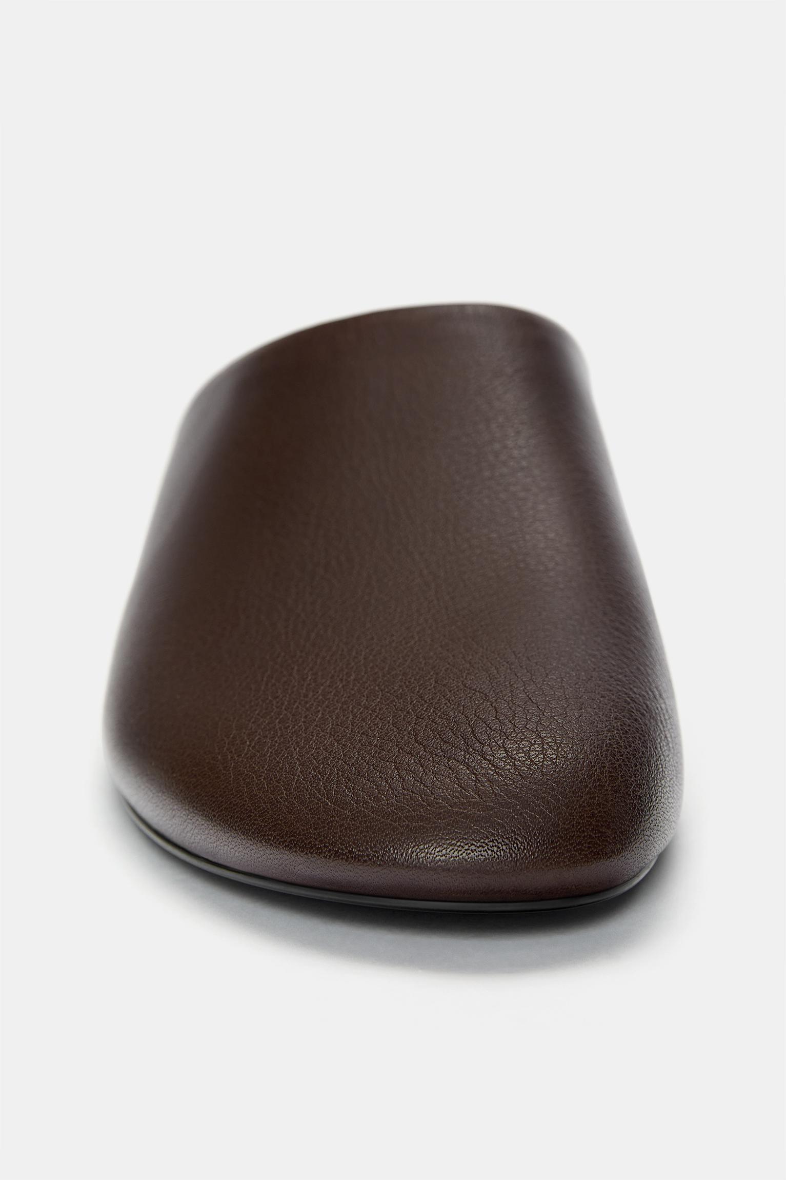 Flat leather mules Product Image