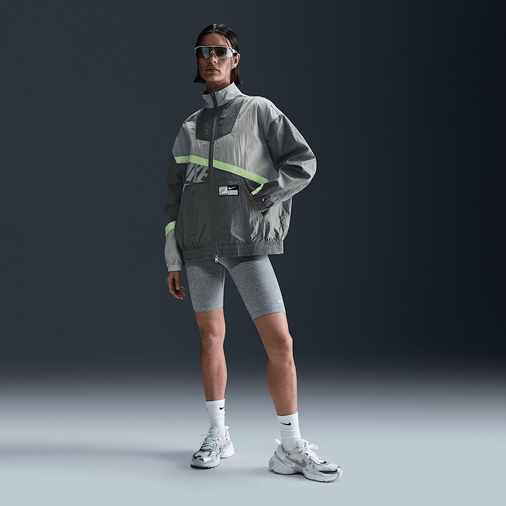 Womens Nike Sportswear Oversized Woven Jacket | HJ0176-084 Product Image