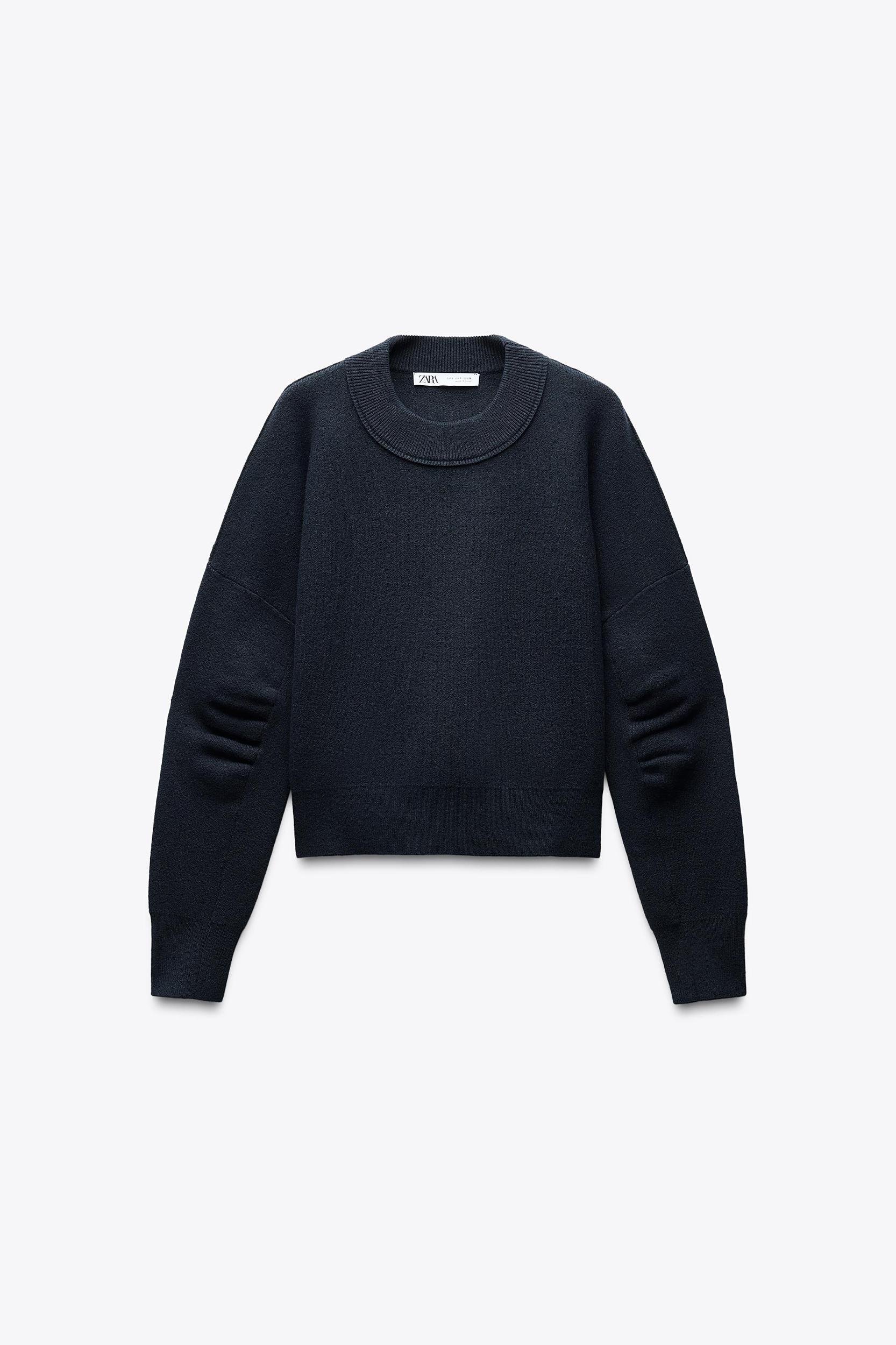 PLEATED SLEEVE SWEATSHIRT Product Image