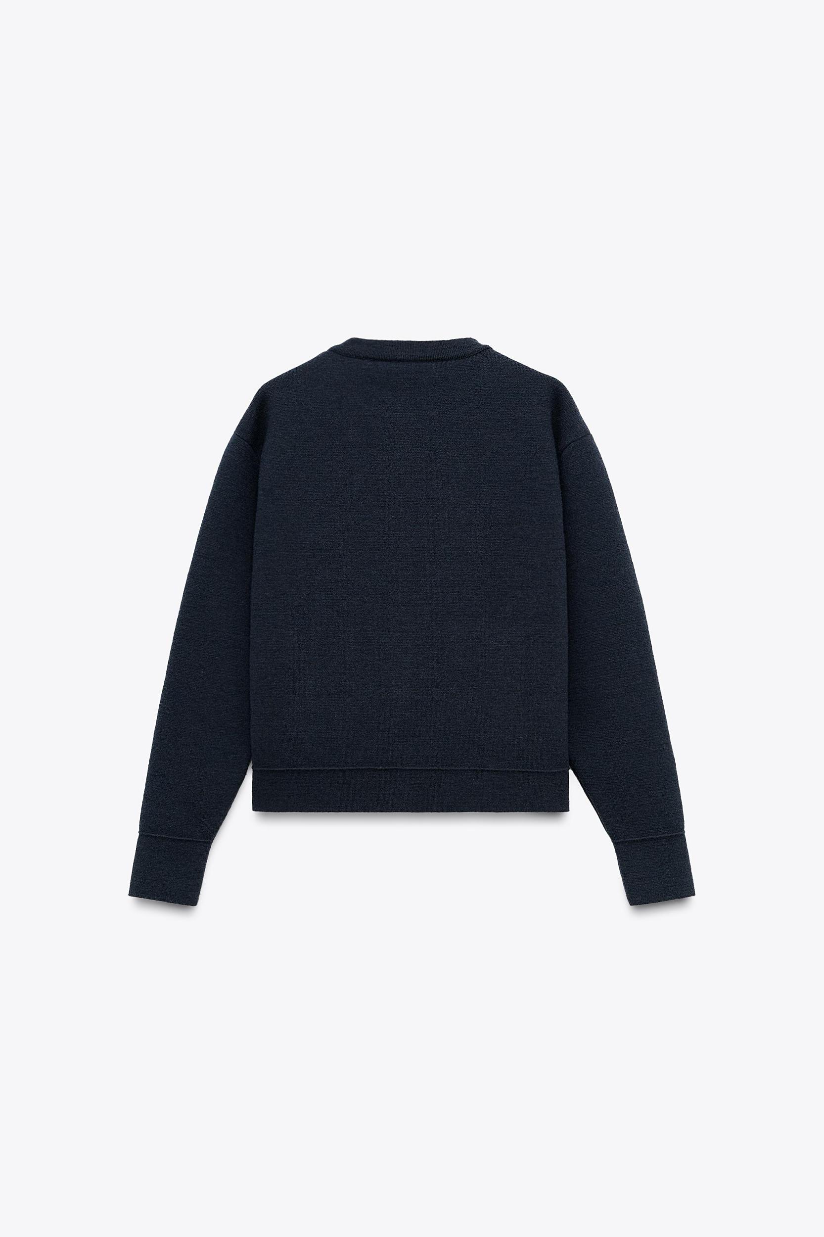 KNIT CARDIGAN WITH GOLDEN BUTTONS Product Image