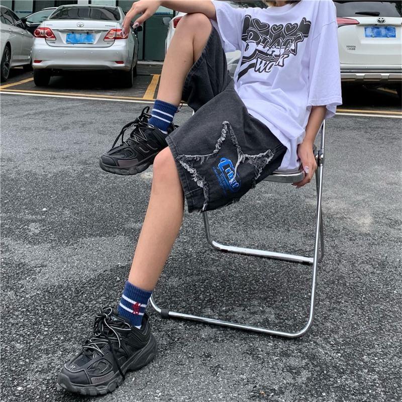 Mid Waist Embroidered  Denim Shorts Product Image