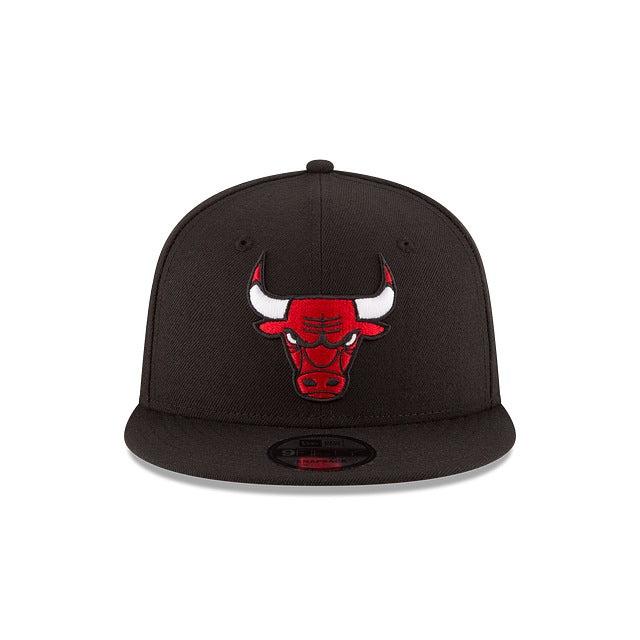 Chicago Bulls Black 9FIFTY Snapback Hat Male Product Image