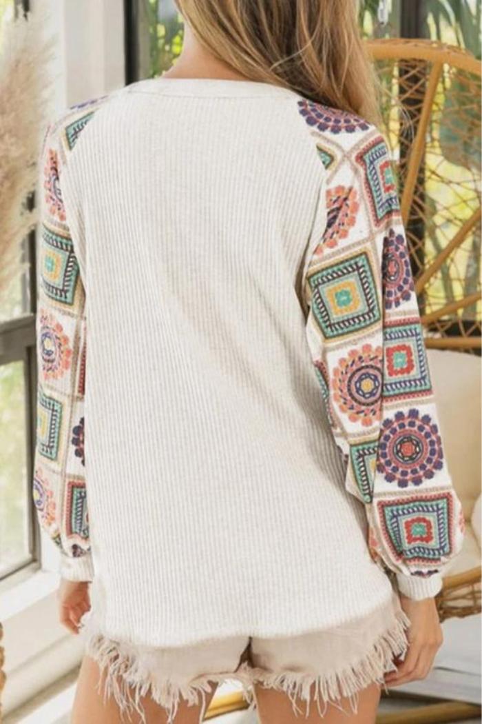 Geometric Raglan Sleeve Henley Sweatshirt Product Image