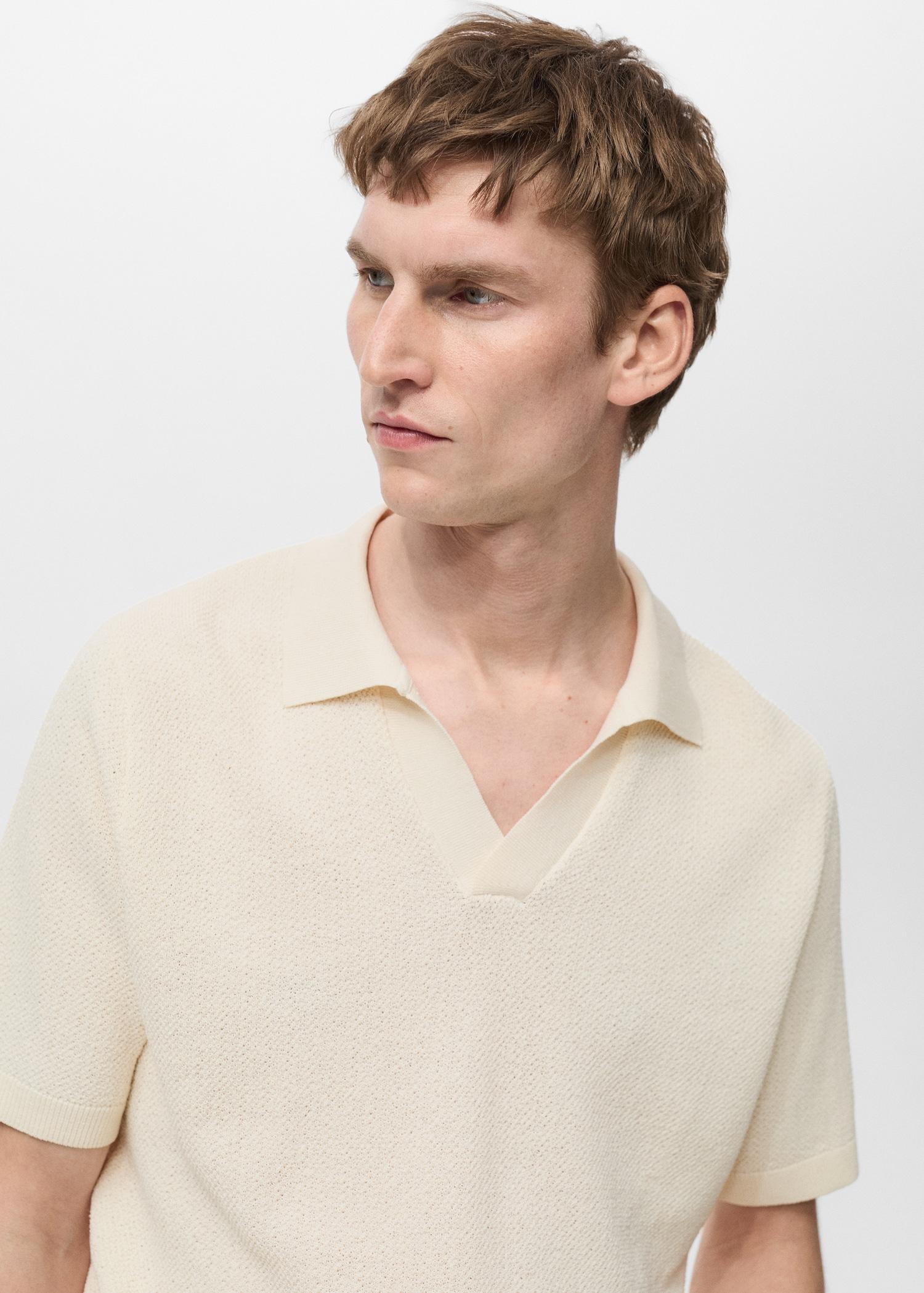 Fine-knit polo shirt - Men | MANGO USA Product Image