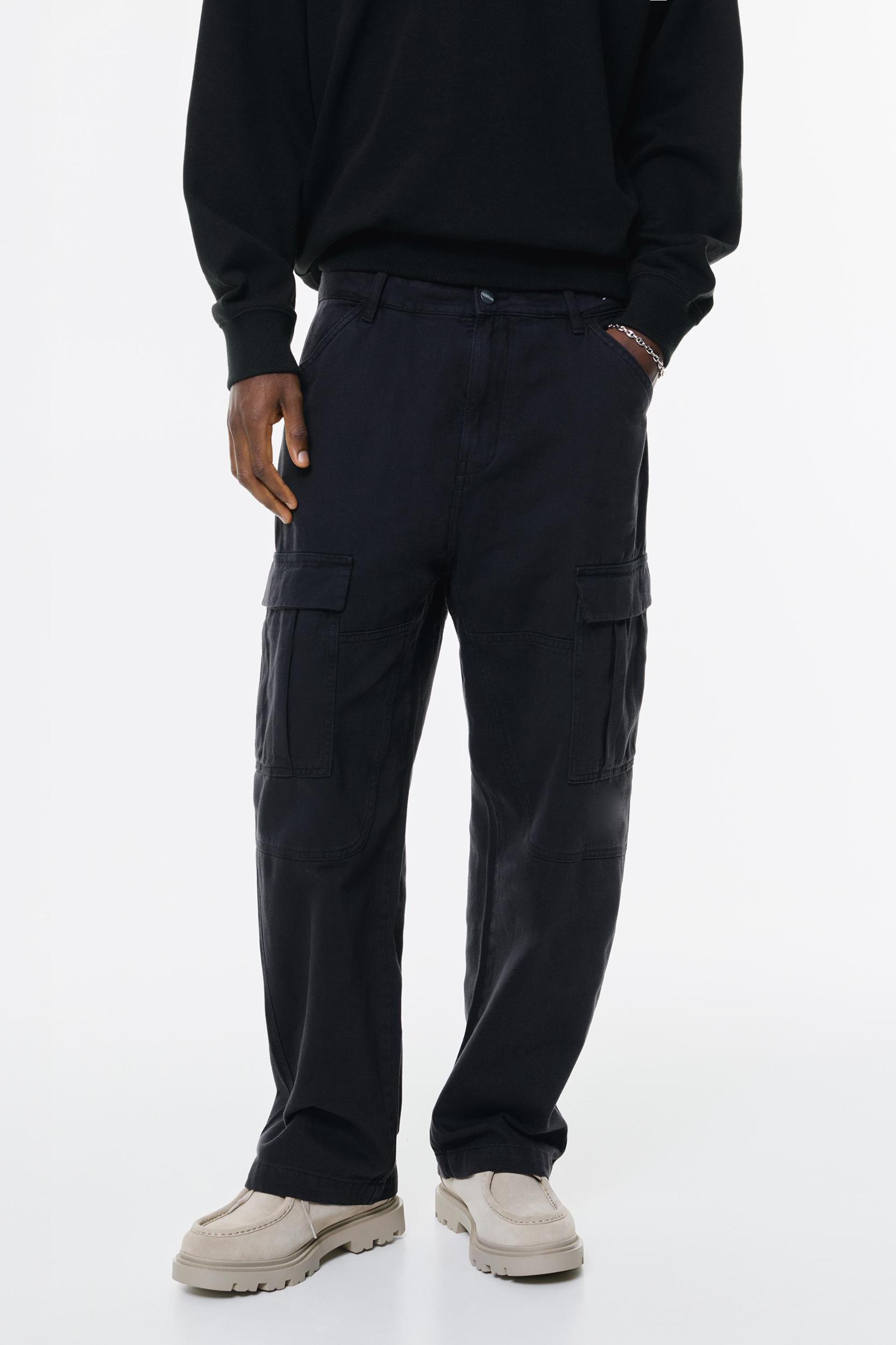 Baggy cargo trousers Product Image