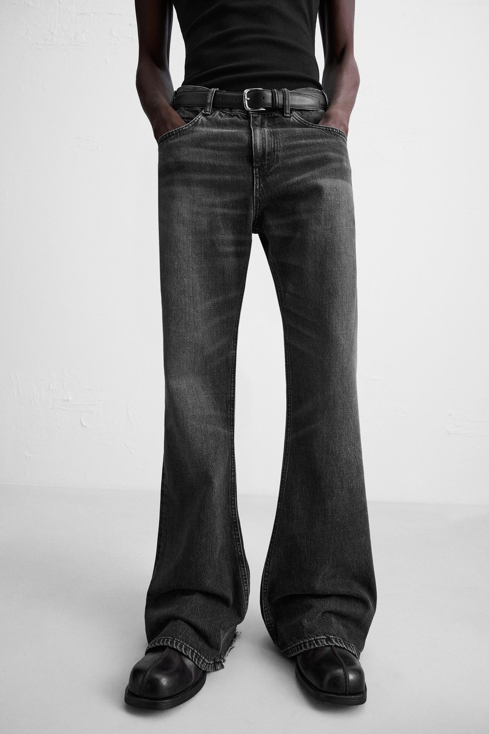 FLARE FIT JEANS Product Image