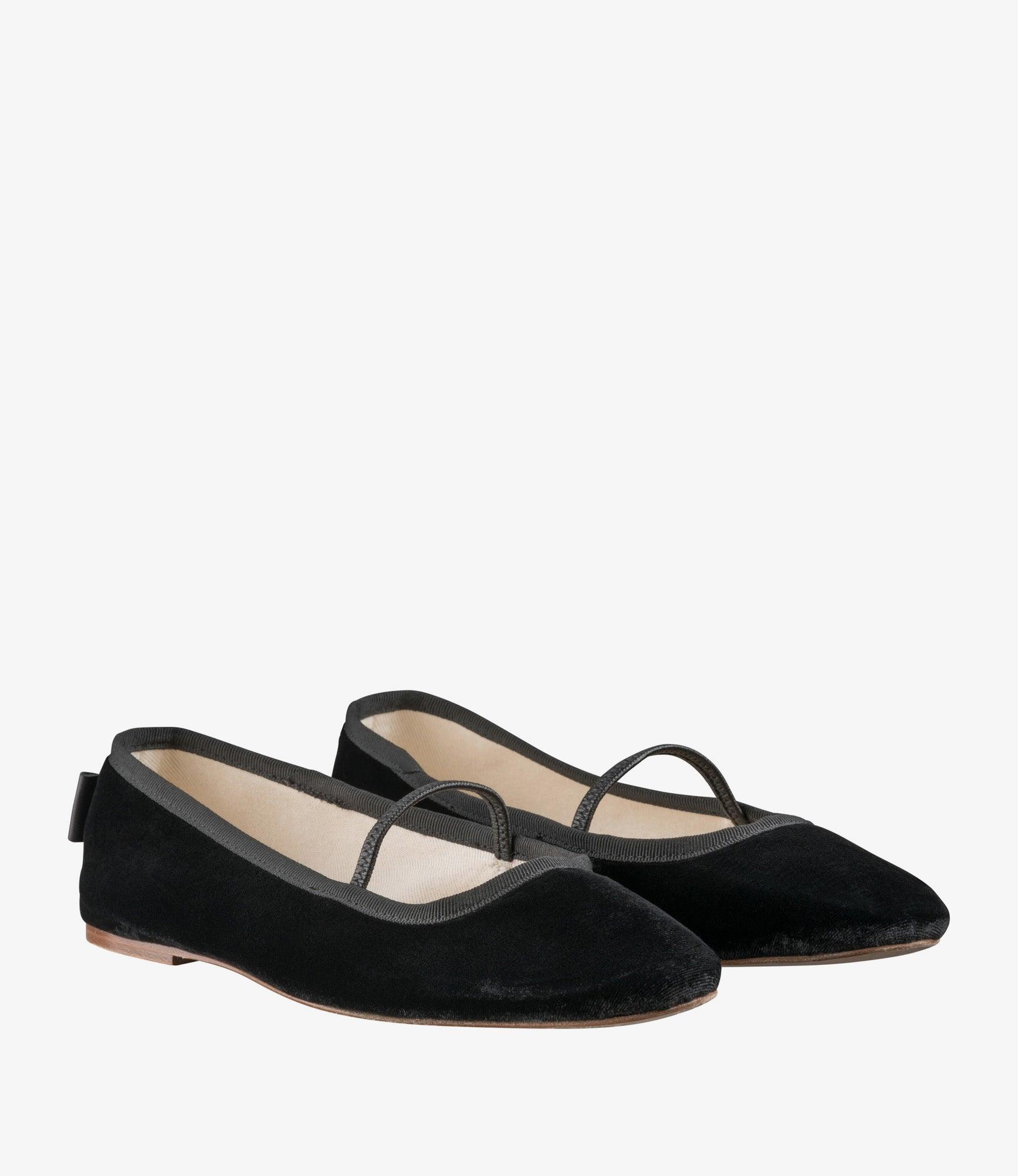 Swan ballet flats Female Product Image