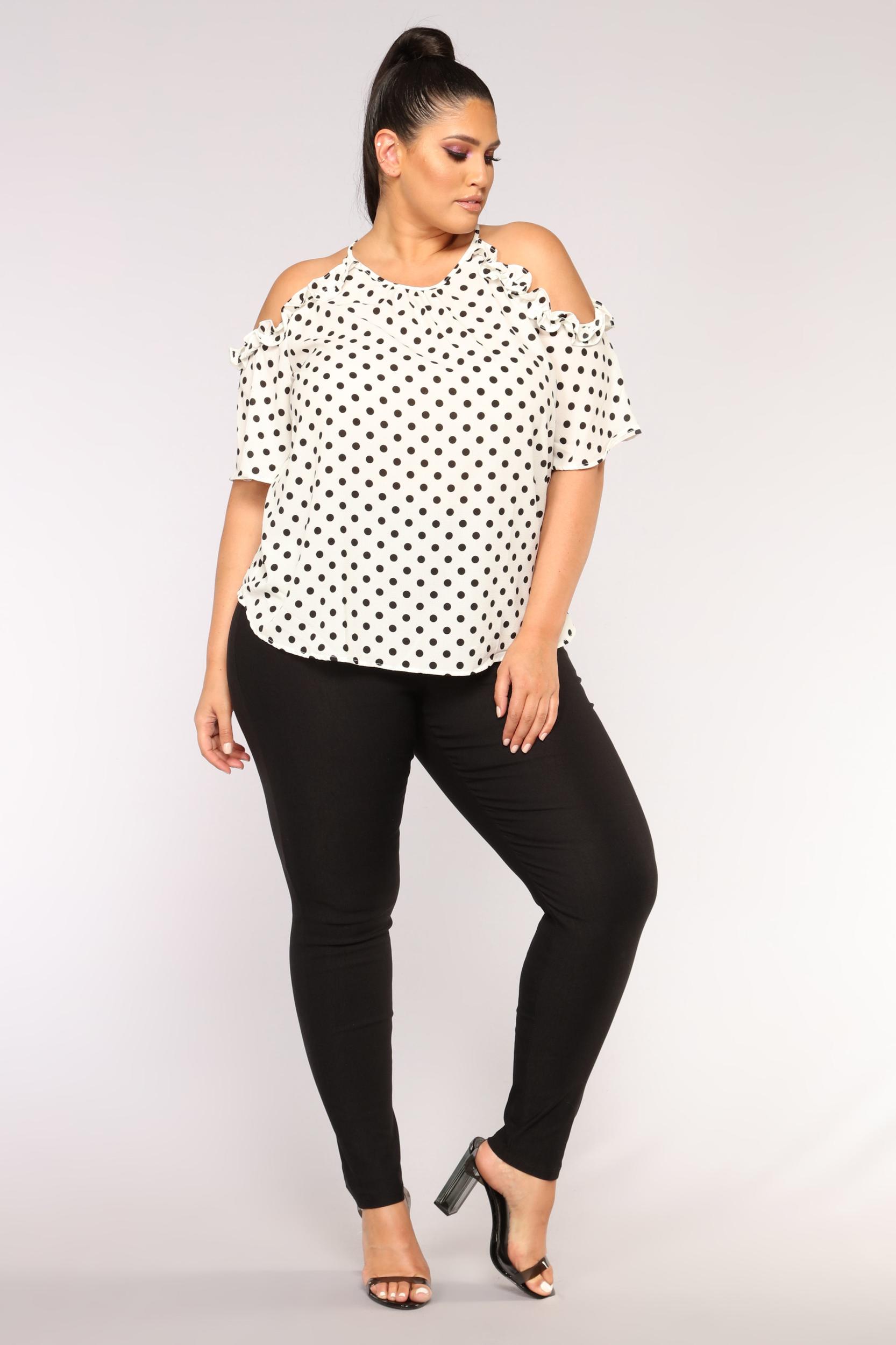 Venetian High Rise Pants - Black Product Image