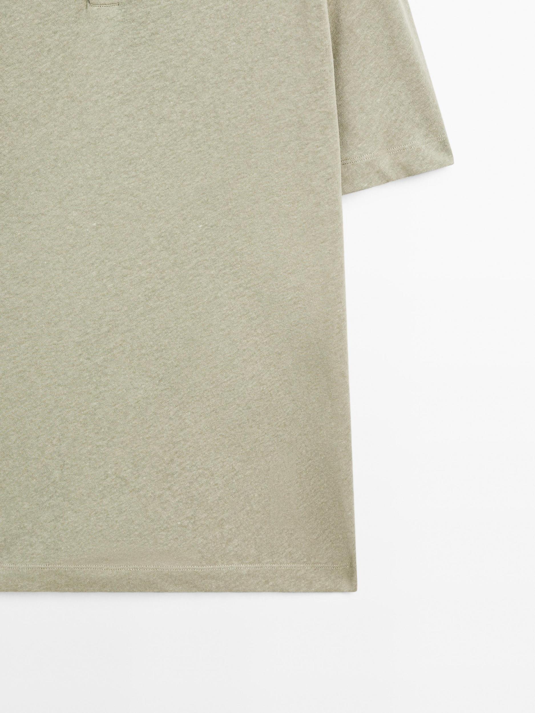 Short sleeve linen blend polo shirt Product Image