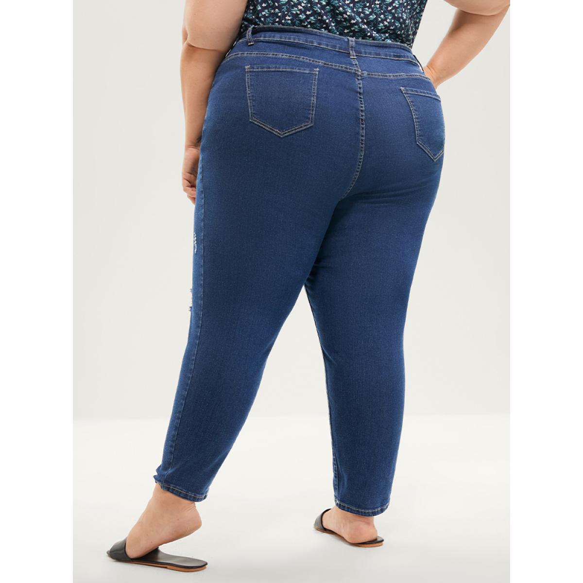 Plus Size Skinny Moderately Stretchy Mid Rise Medium Wash Pocket Jeans Women Blue Casual Plain Pocket Medium stretch Pocket Jeans BloomChic 10/M Product Image