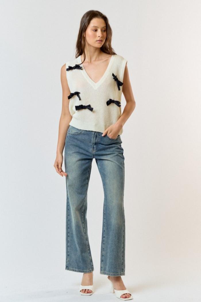 Bow Detail Sweater Vest Product Image