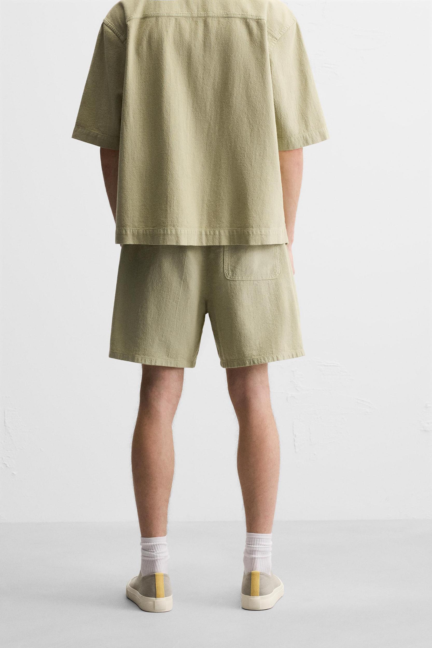 TEXTURED EMBROIDERED SHORTS Product Image