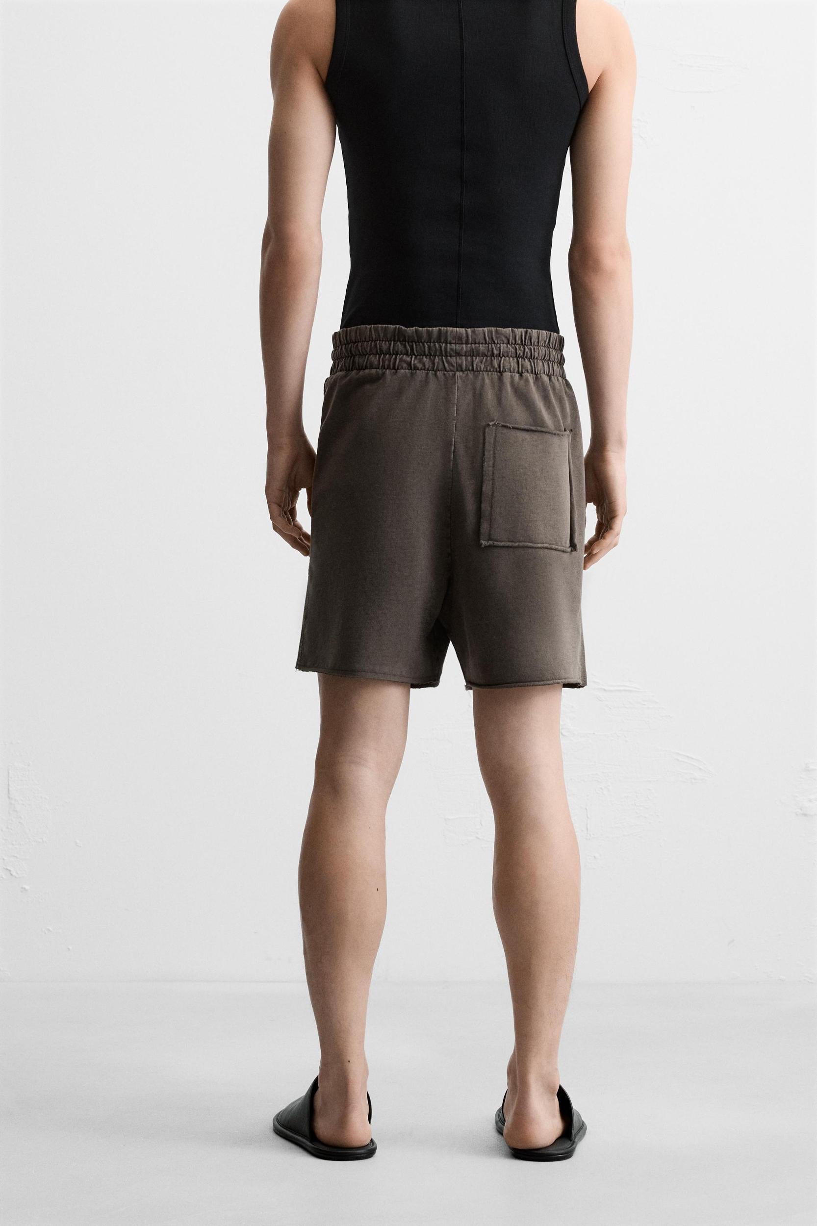 WASHED RELAXED FIT SHORTS Product Image