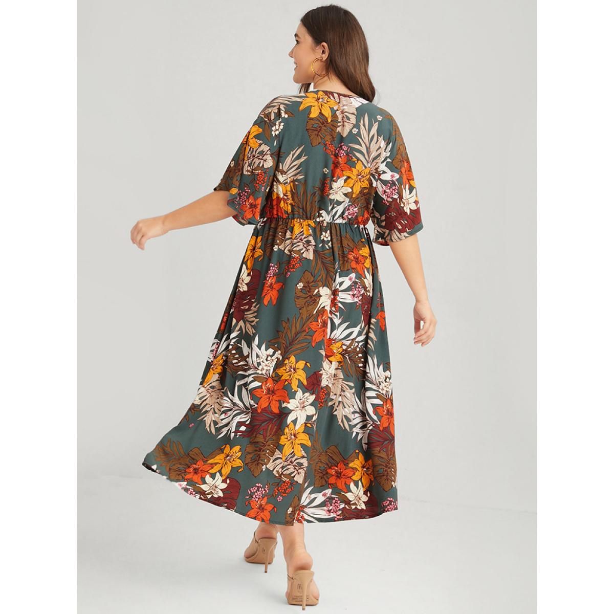 Plus Size Floral V Neck Split Pleated Pocket Maxi Dress DarkGreen Women Dating Pocket V-neck Short sleeve Curvy Long Dress BloomChic 28/5X Product Image